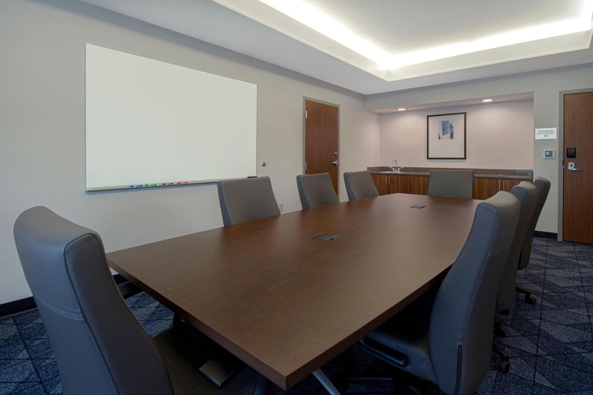 Courtyard by Marriott Cincinnati Airport photo 60