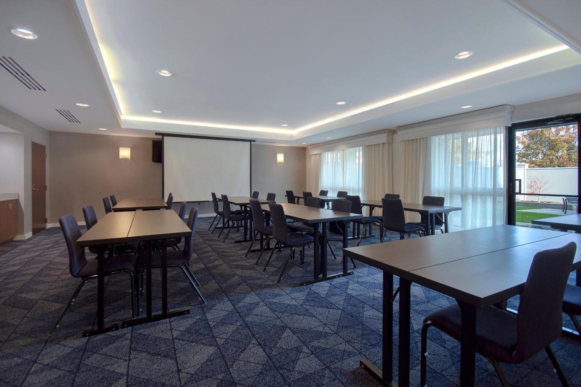 Courtyard by Marriott Cincinnati Airport photo 65