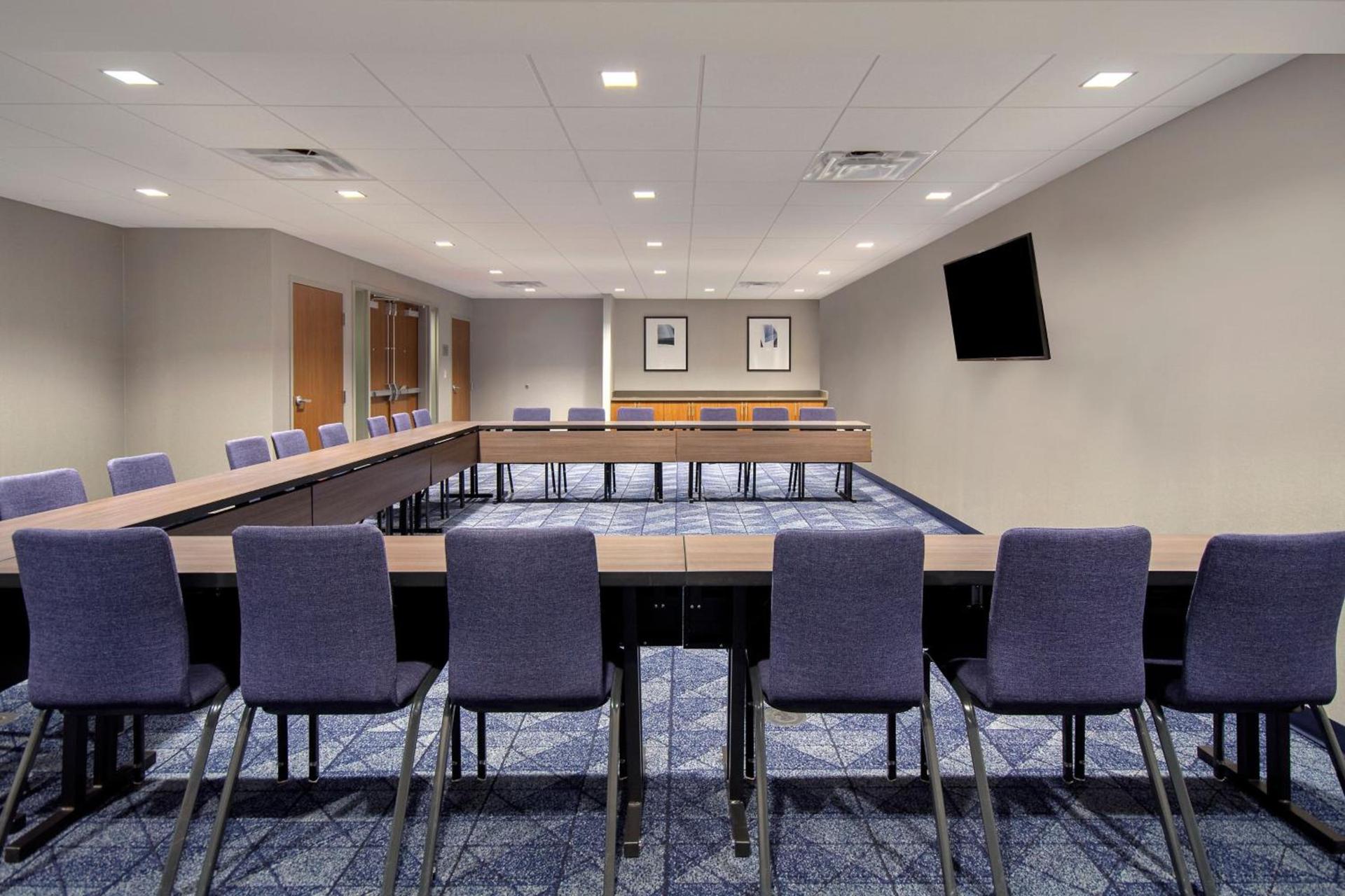 Courtyard by Marriott Cincinnati Airport photo 68