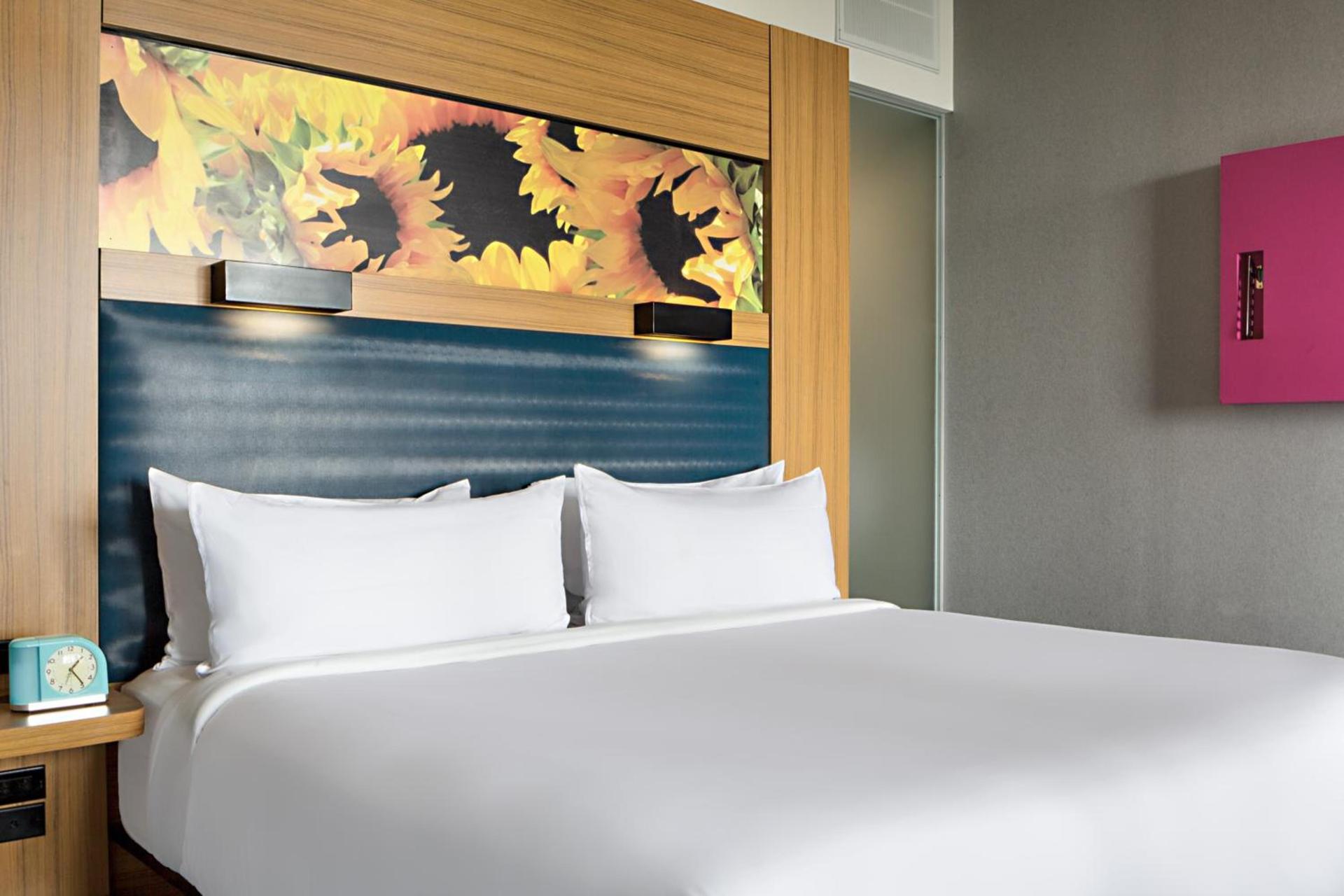 Aloft by Marriott Dallas Downtown photo 15