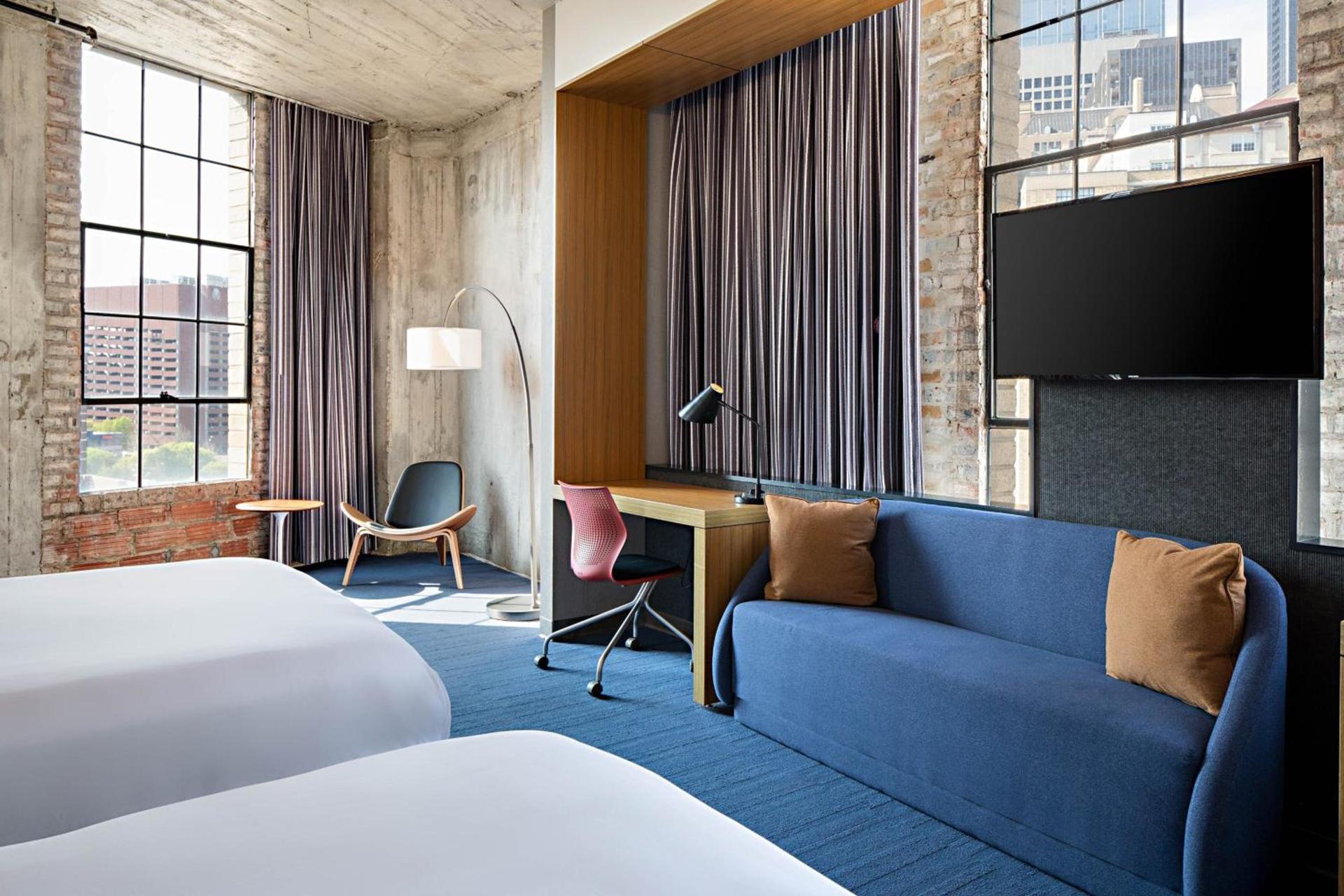 Aloft by Marriott Dallas Downtown photo 13