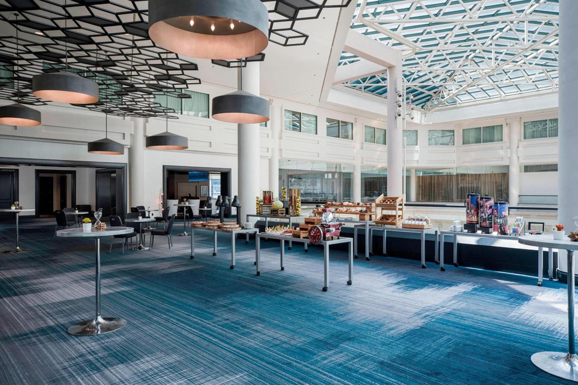 Renaissance Baltimore Harborplace Hotel photo 28