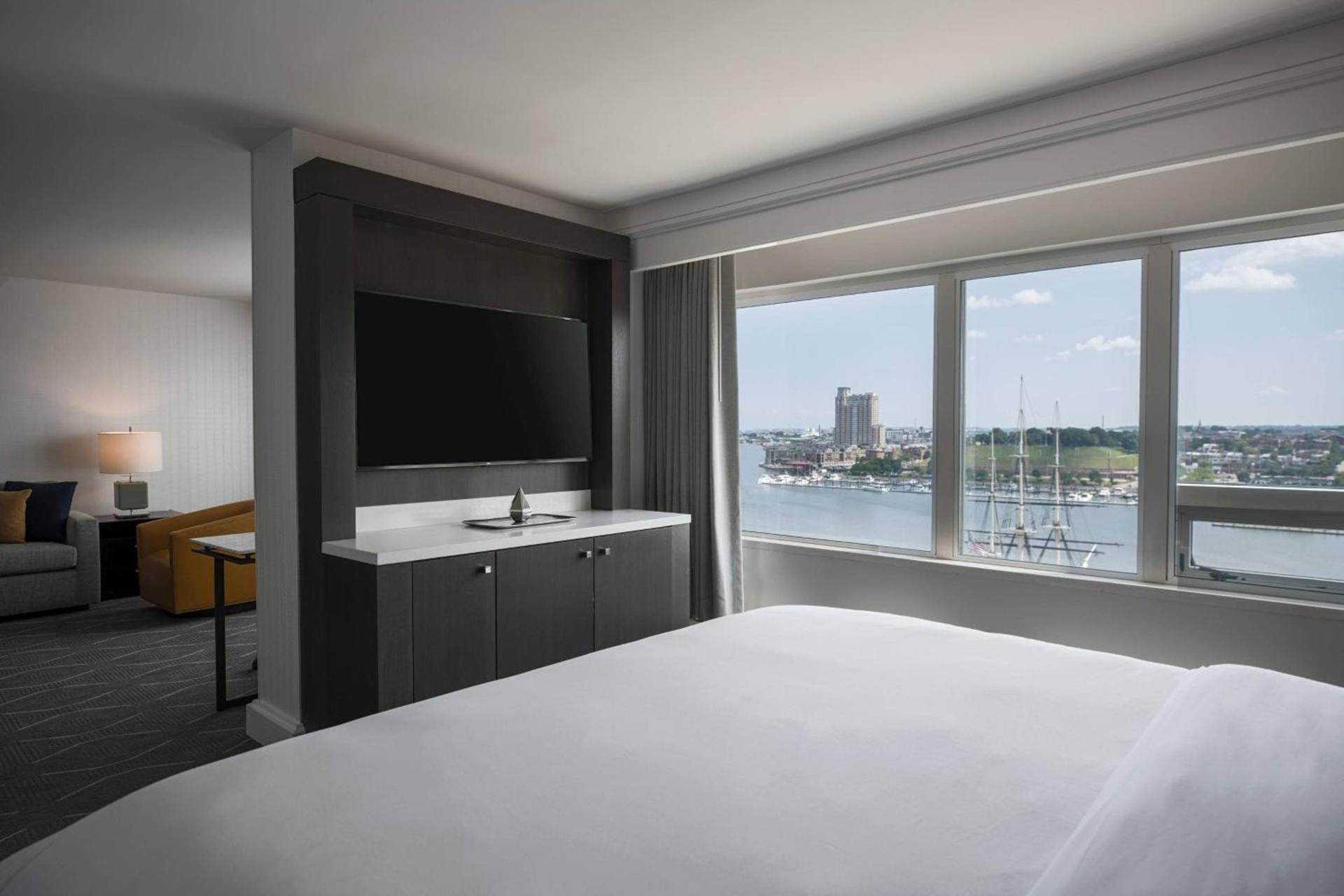 Renaissance Baltimore Harborplace Hotel photo 10