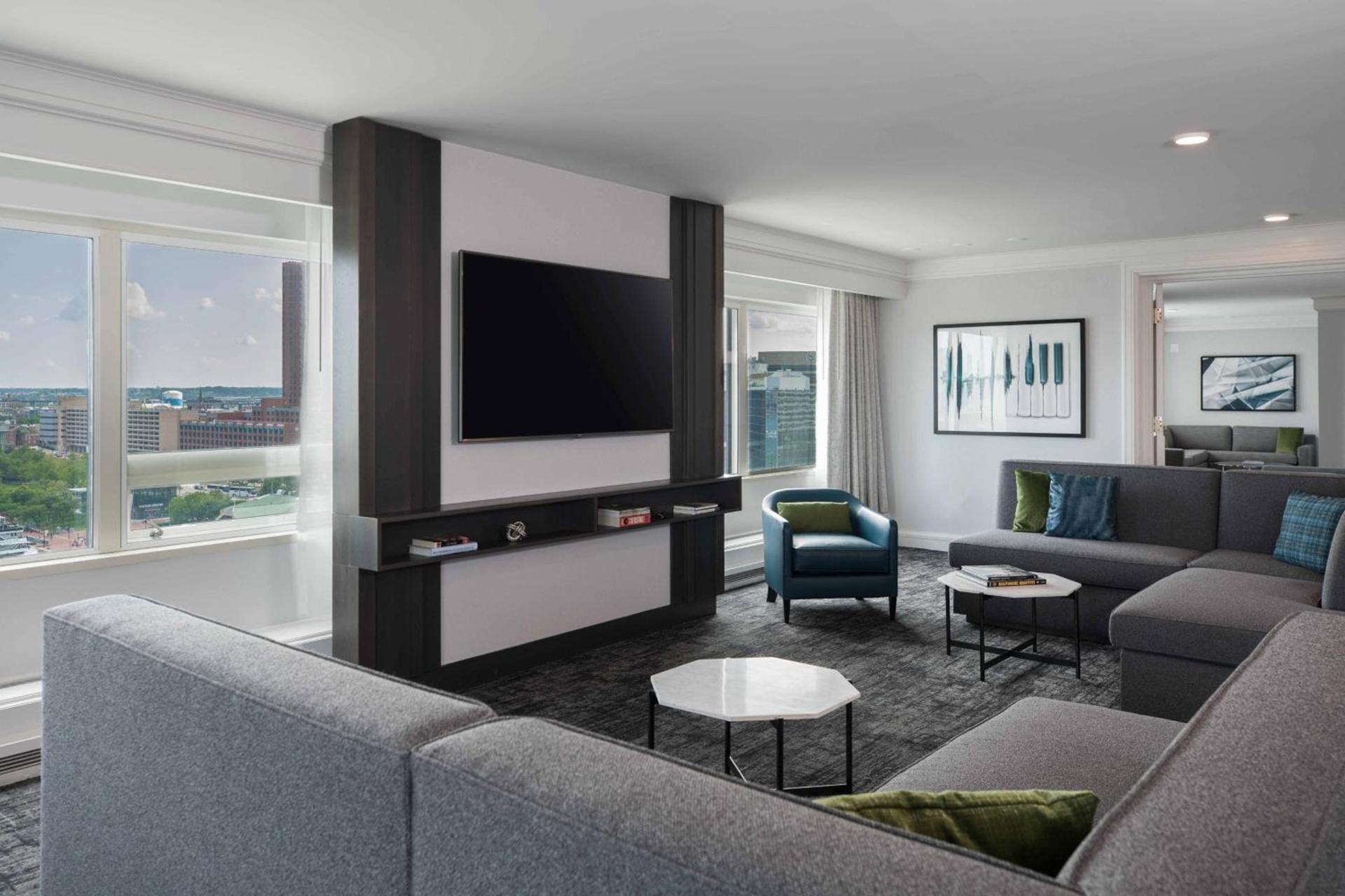 Renaissance Baltimore Harborplace Hotel photo 14