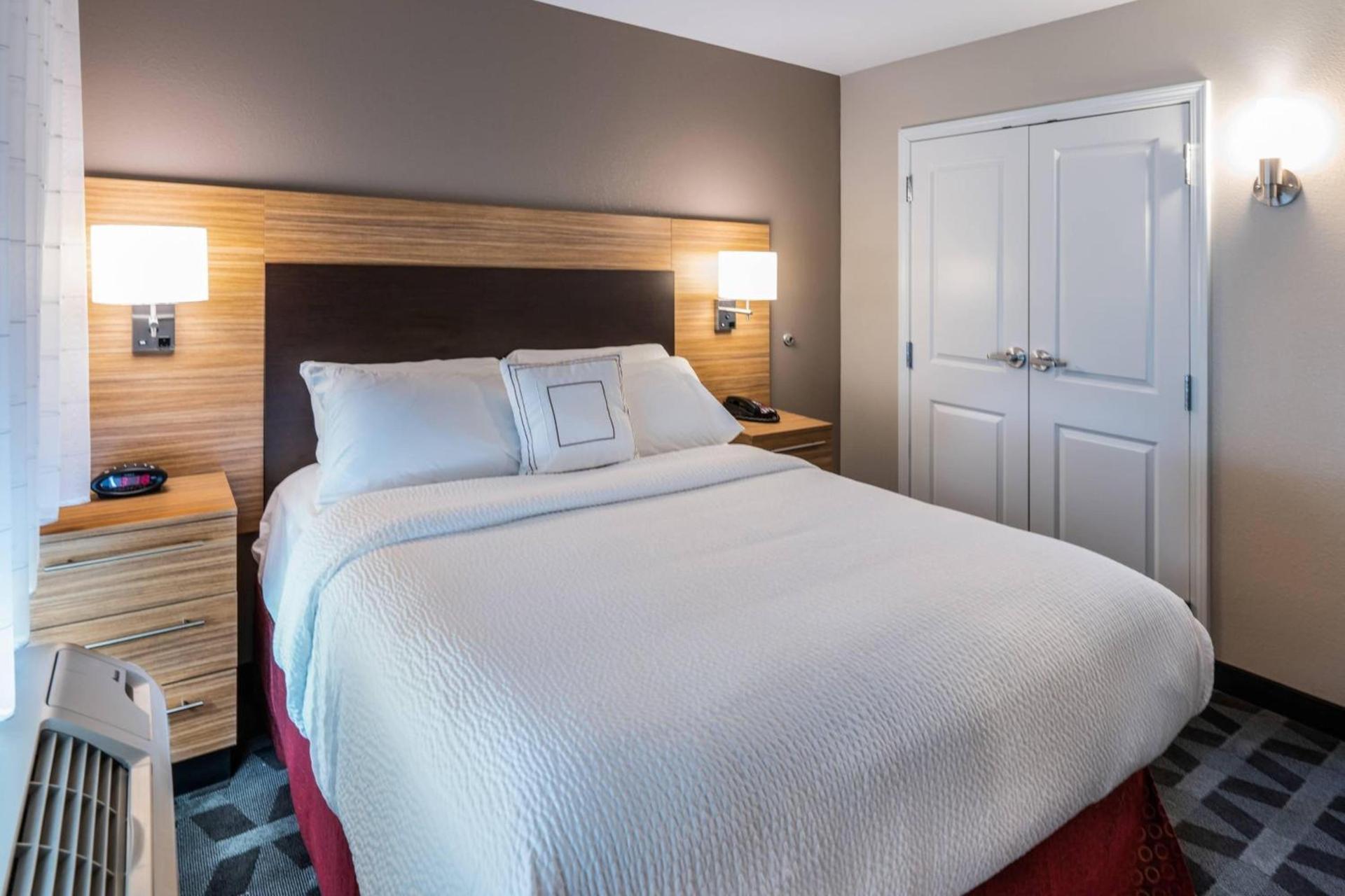 TownePlace Suites by Marriott Milwaukee Oak Creek photo 15