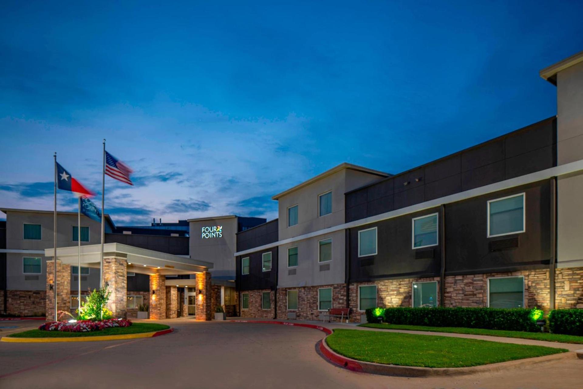 Four Points by Sheraton Dallas Arlington Entertainment District photo 2