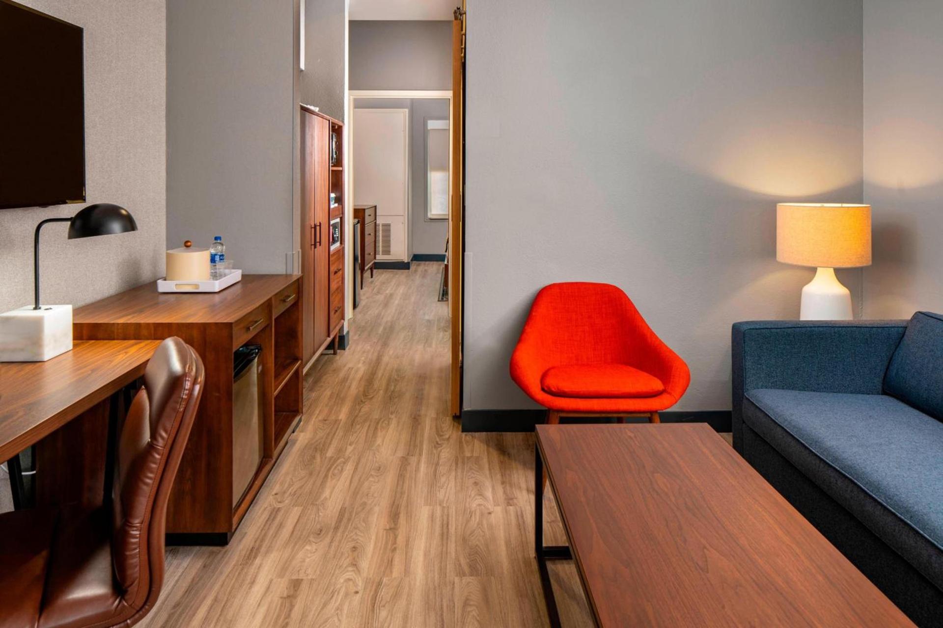 Four Points by Sheraton Dallas Arlington Entertainment District photo 7