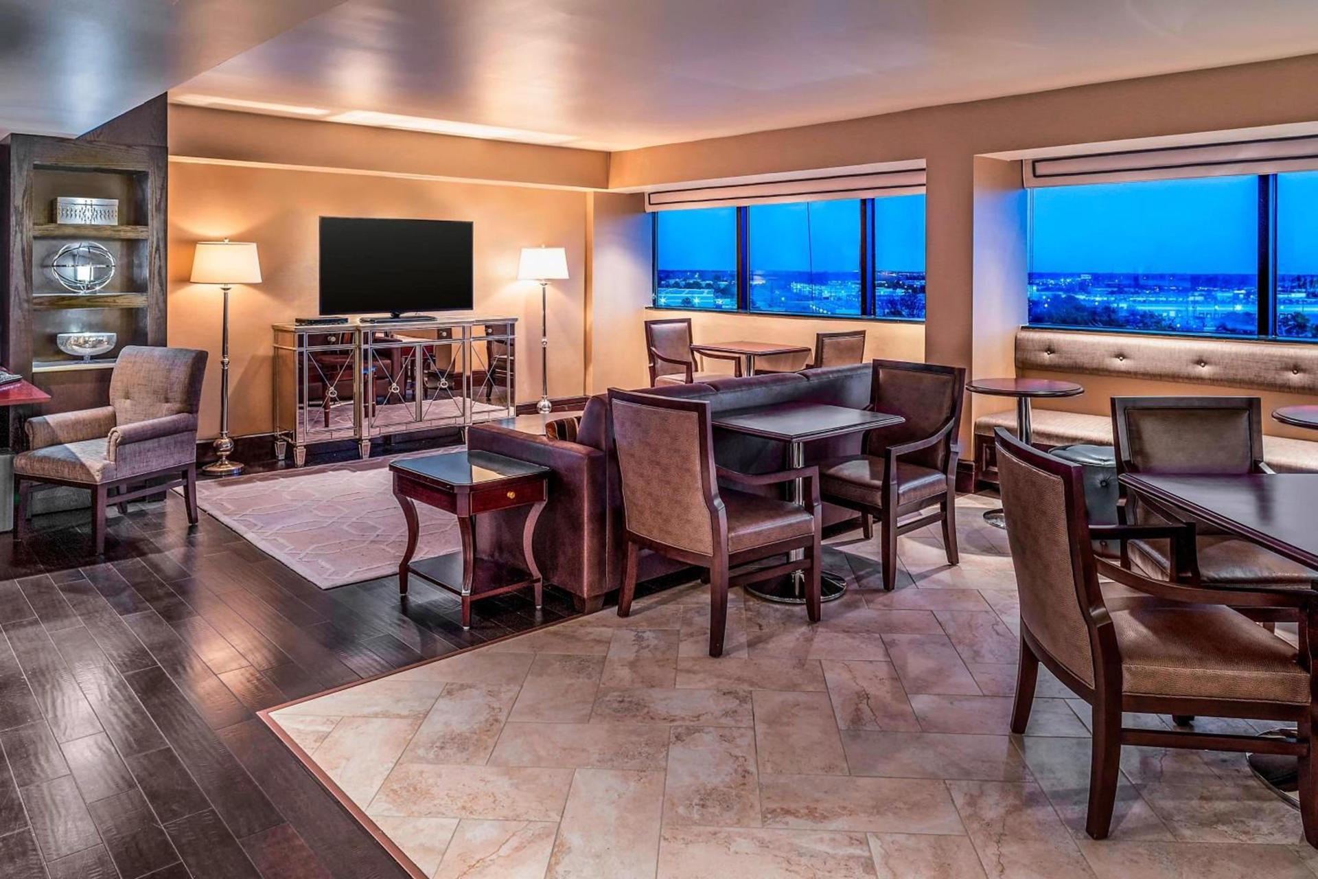 Sheraton North Houston at George Bush Intercontinental photo 48