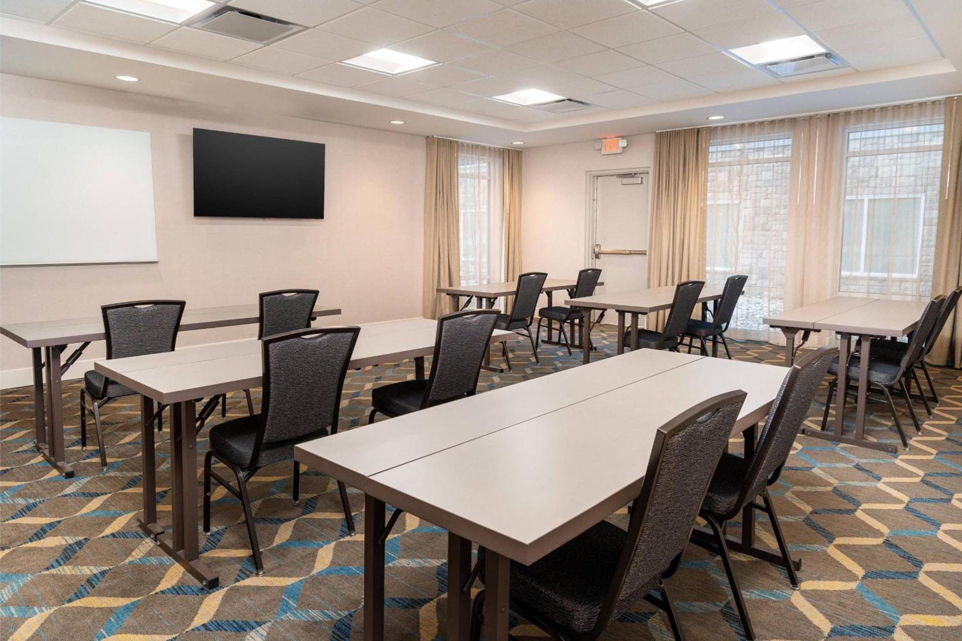 Residence Inn by Marriott Louisville Old Henry photo 31