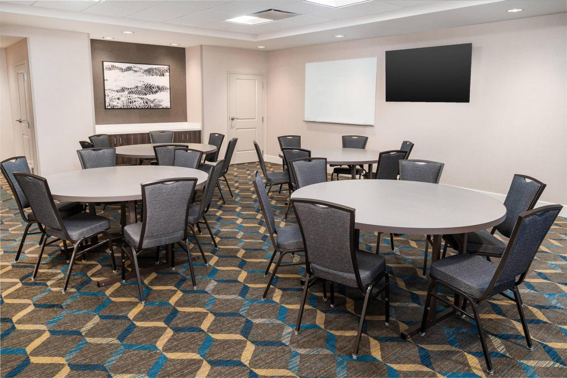 Residence Inn by Marriott Louisville Old Henry photo 33