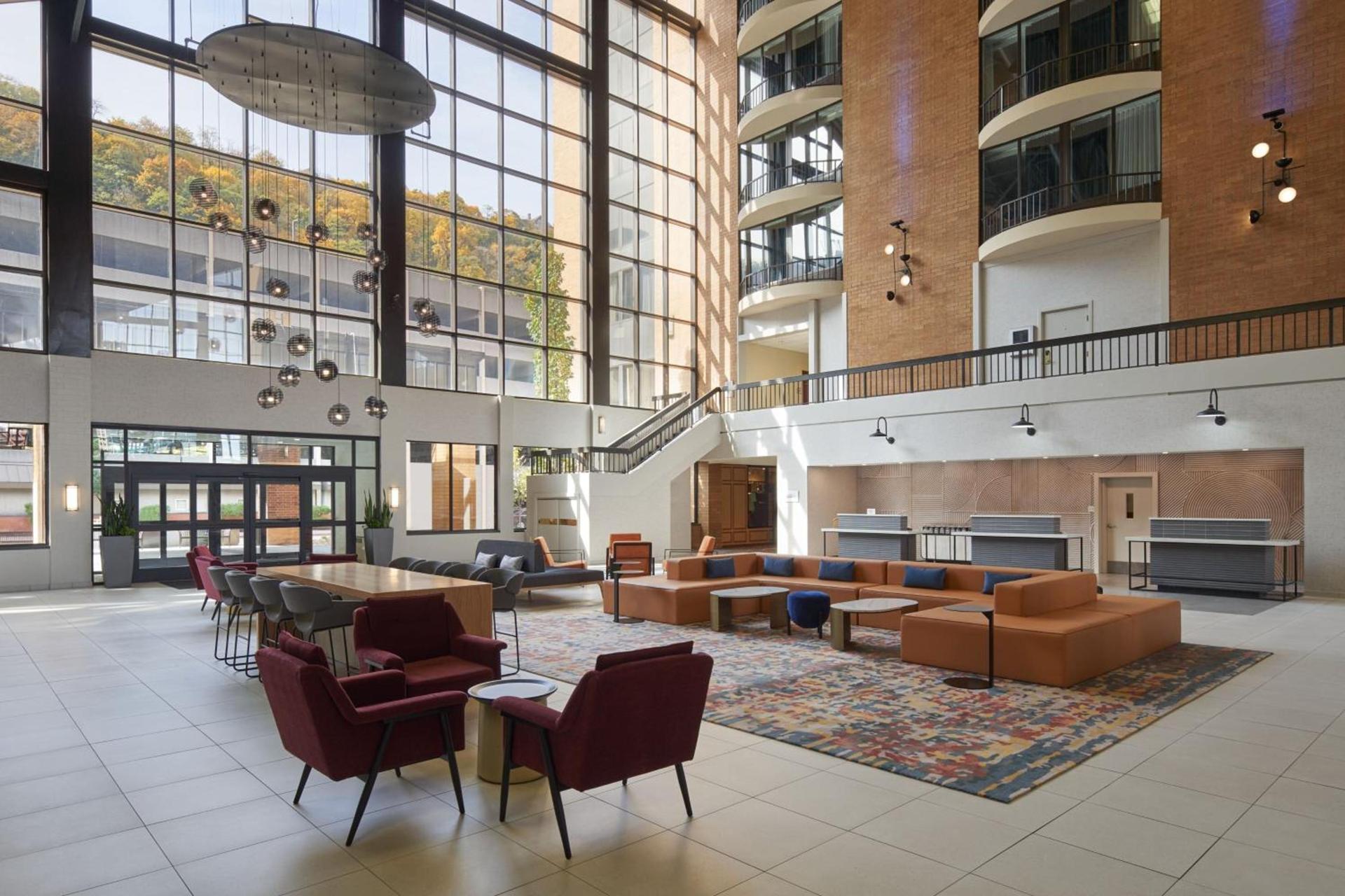 Sheraton Pittsburgh Hotel at Station Square photo 4