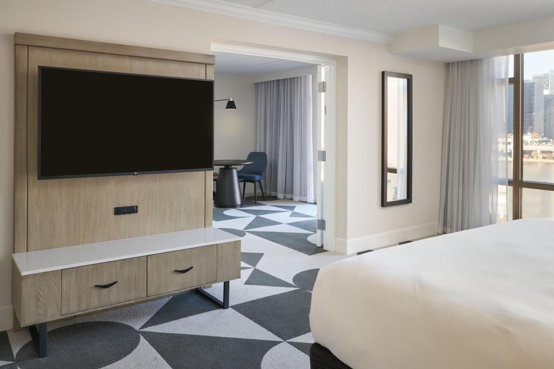 Sheraton Pittsburgh Hotel at Station Square photo 35