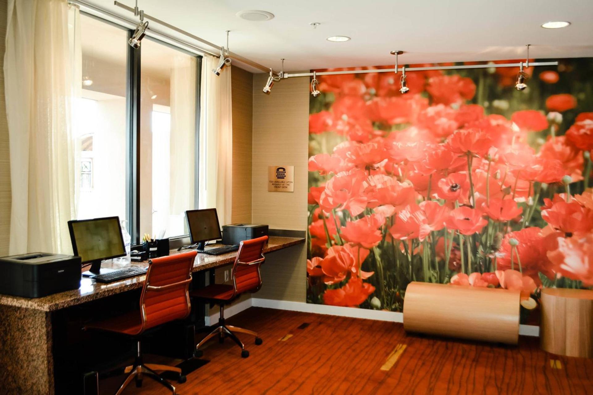 Courtyard by Marriott Salina photo 2