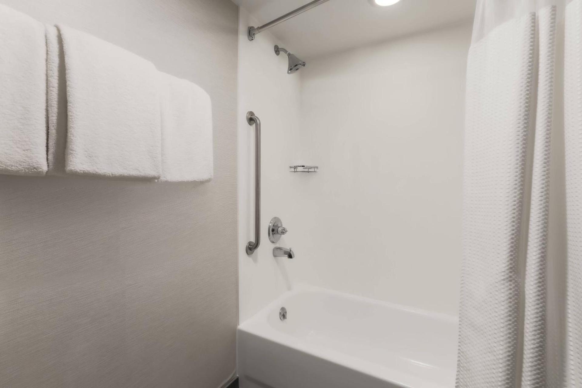 Courtyard by Marriott Boulder Broomfield photo 18