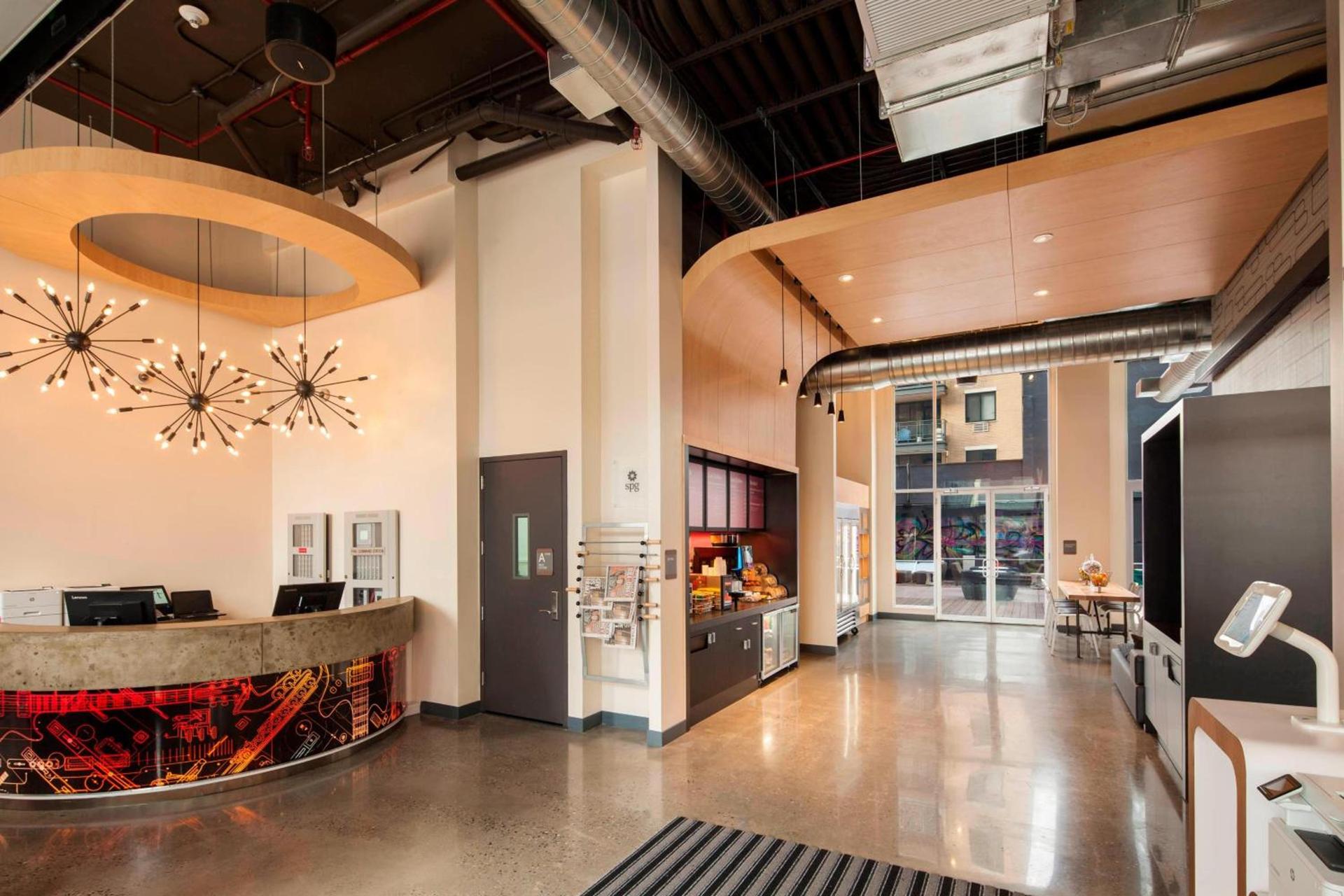 Aloft by Marriott Long Island City-Manhattan View photo 9