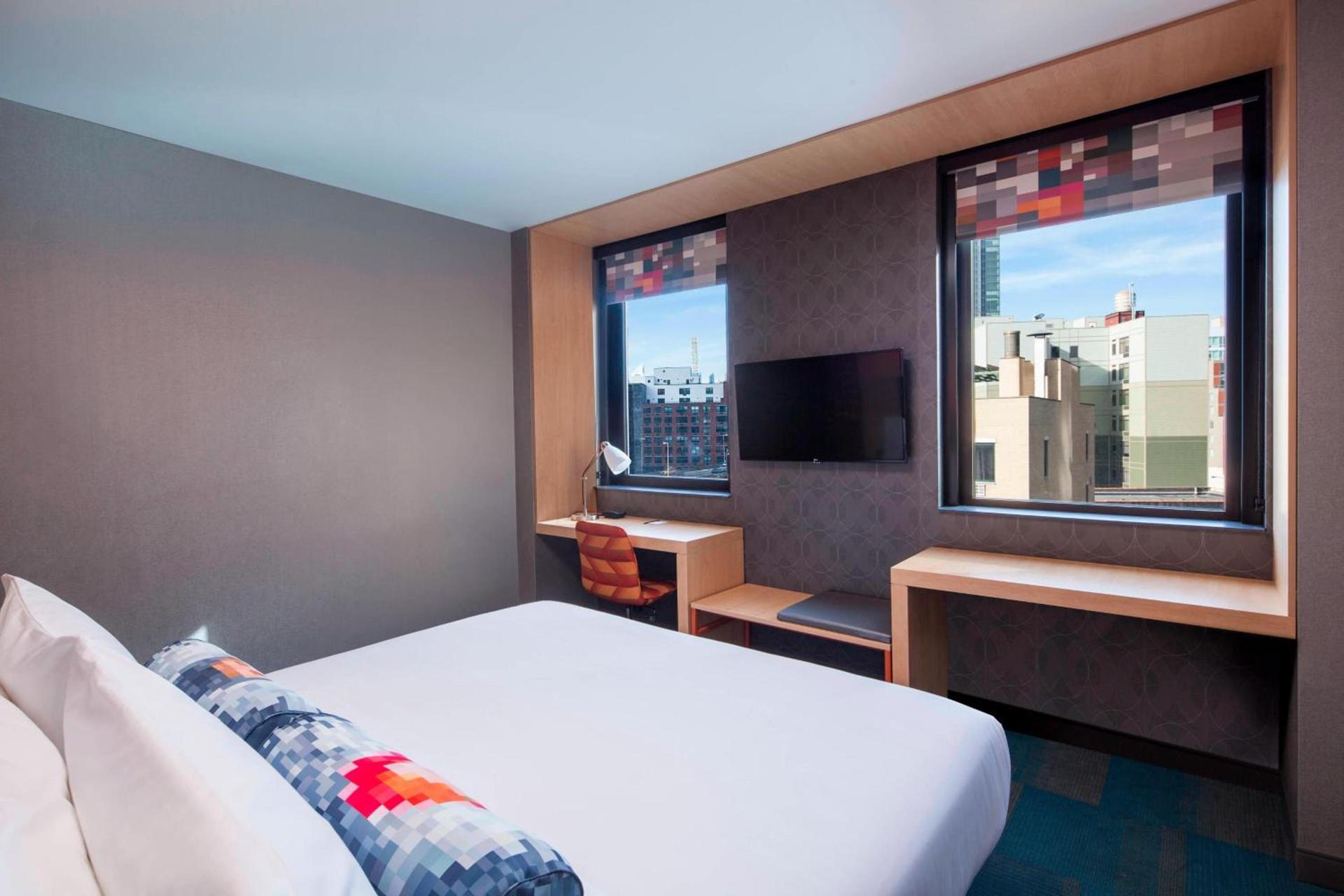 Aloft by Marriott Long Island City-Manhattan View photo 11