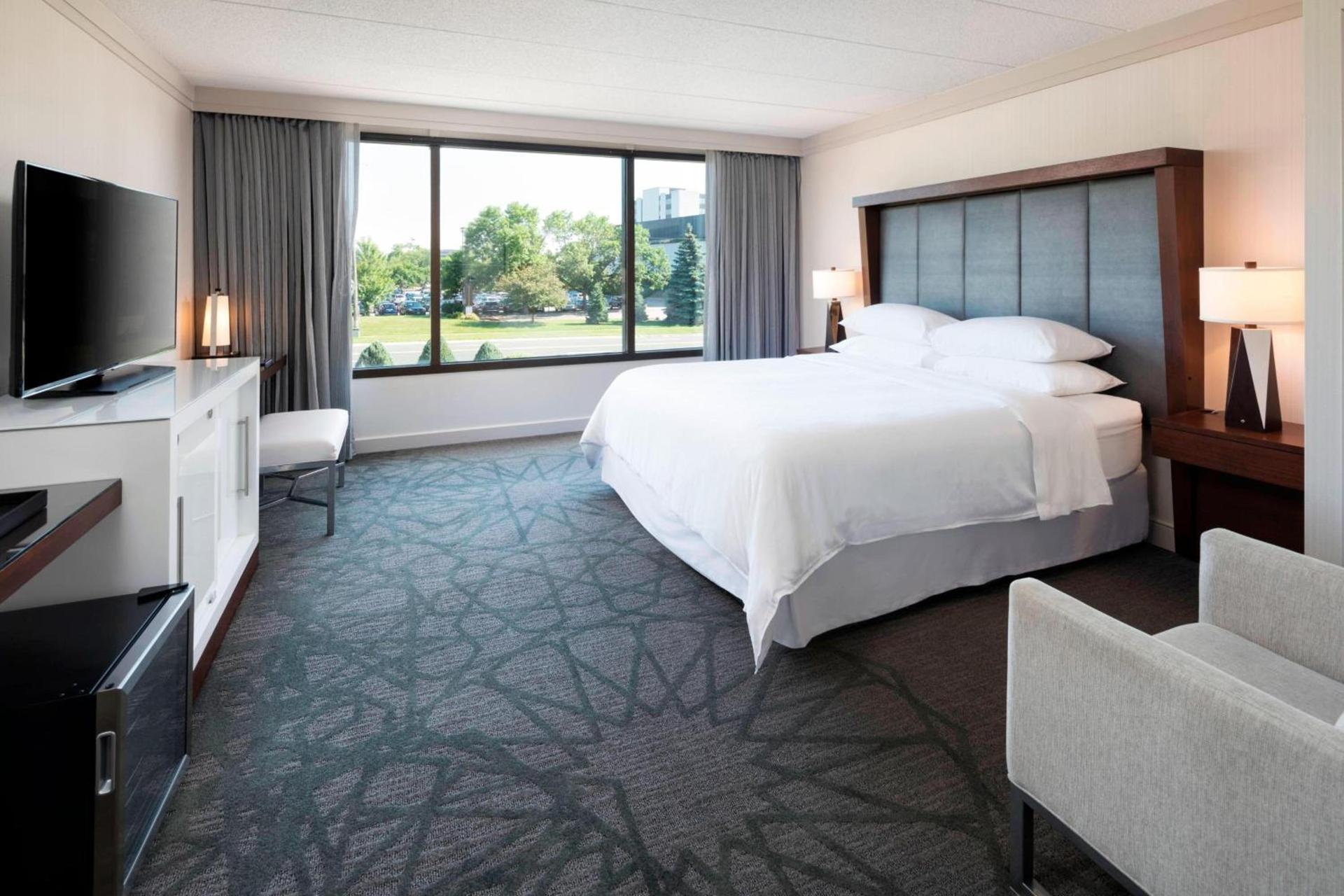 Sheraton Bloomington photo 6