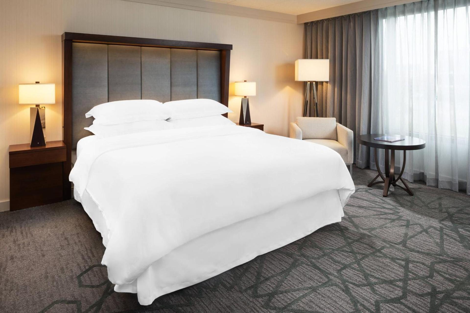 Sheraton Bloomington photo 9