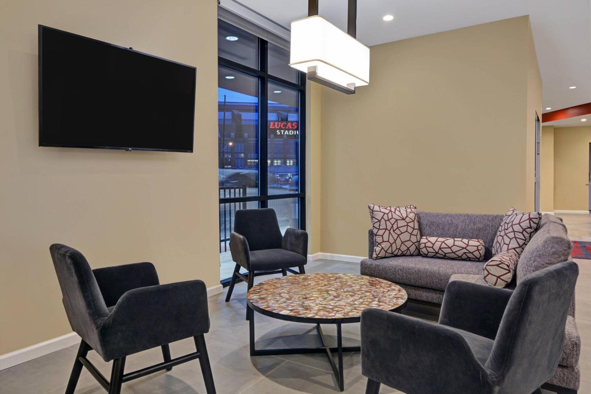 TownePlace Suites by Marriott Indianapolis Downtown photo 9