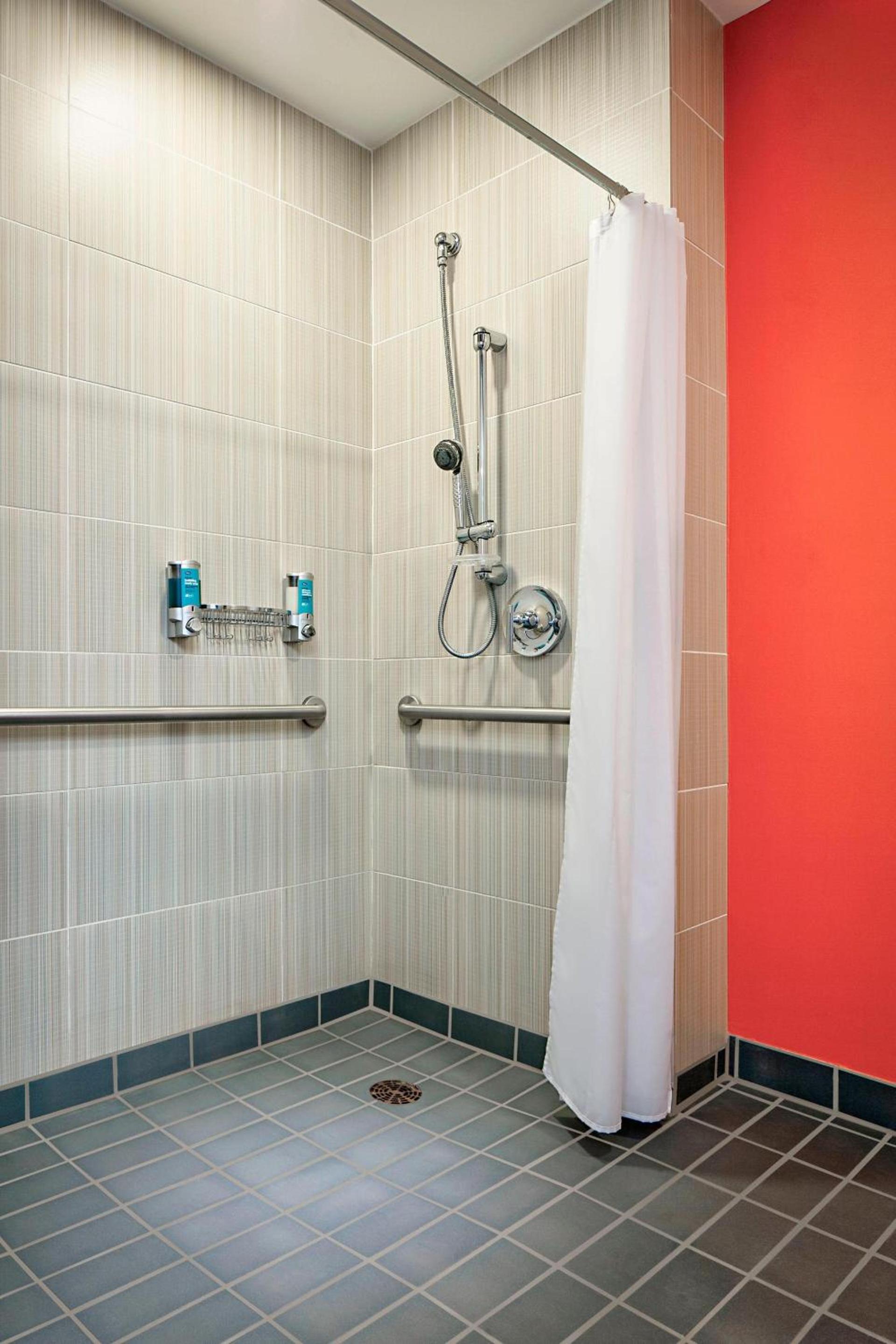 Aloft by Marriott Frisco photo 9