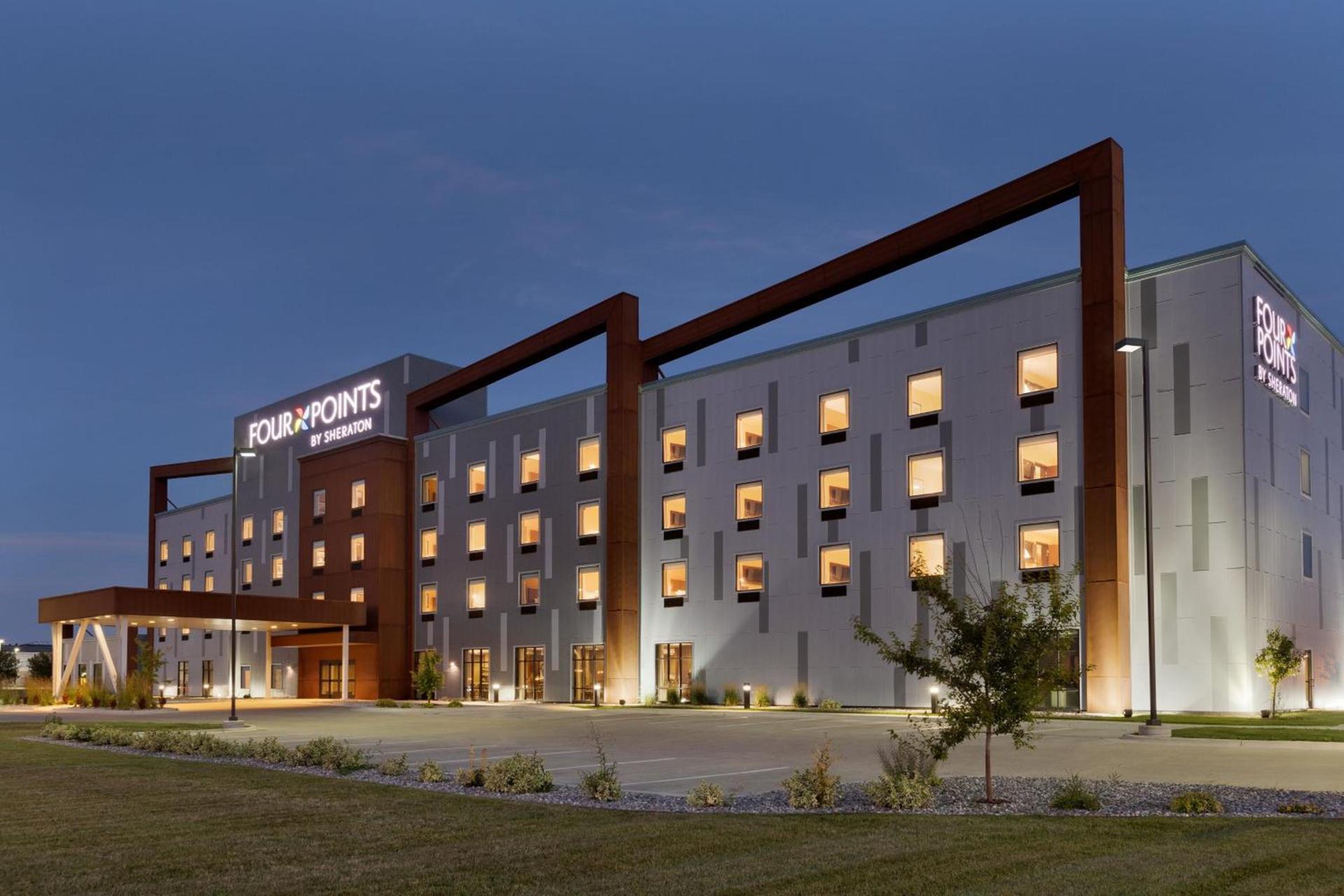 Four Points by Sheraton Fargo Medical Center photo 2