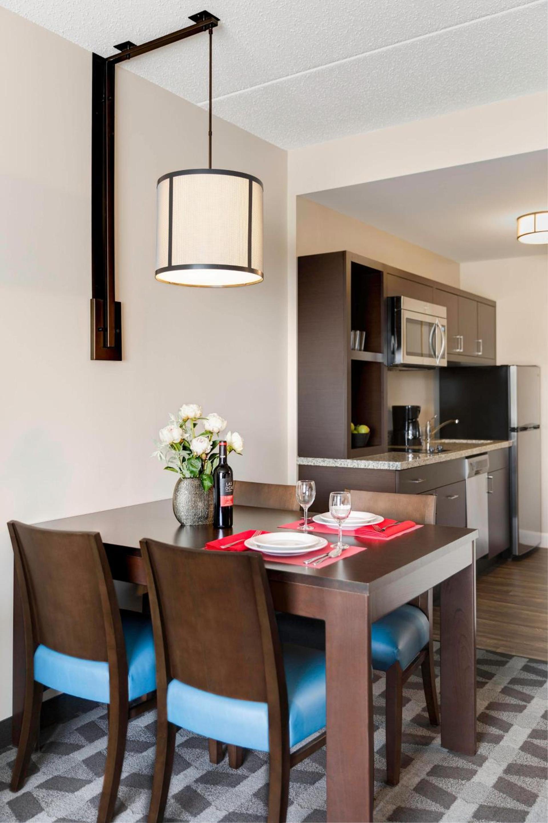 TownePlace Suites by Marriott Pittsburgh Harmarville photo 5