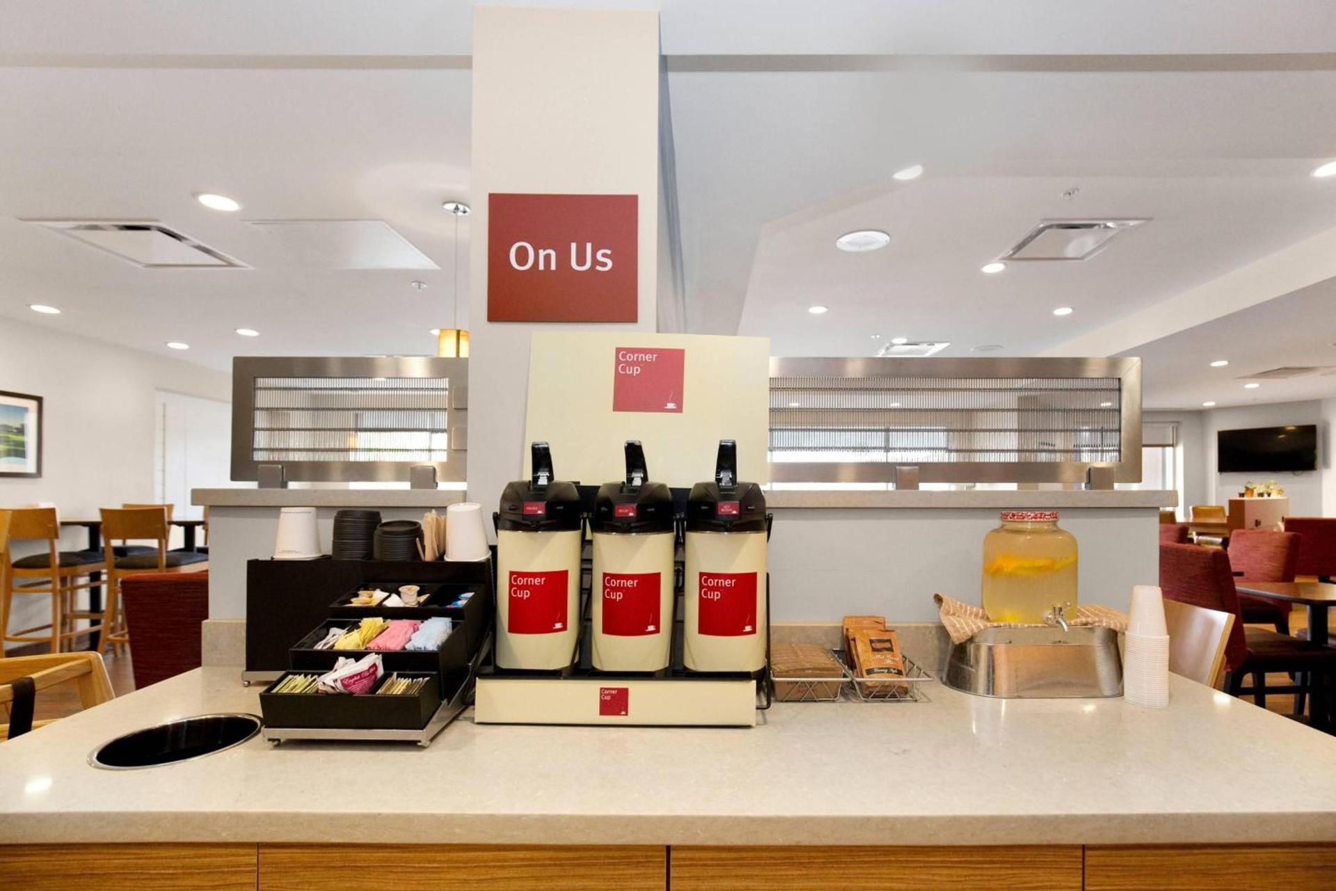 TownePlace Suites by Marriott Pittsburgh Harmarville photo 14