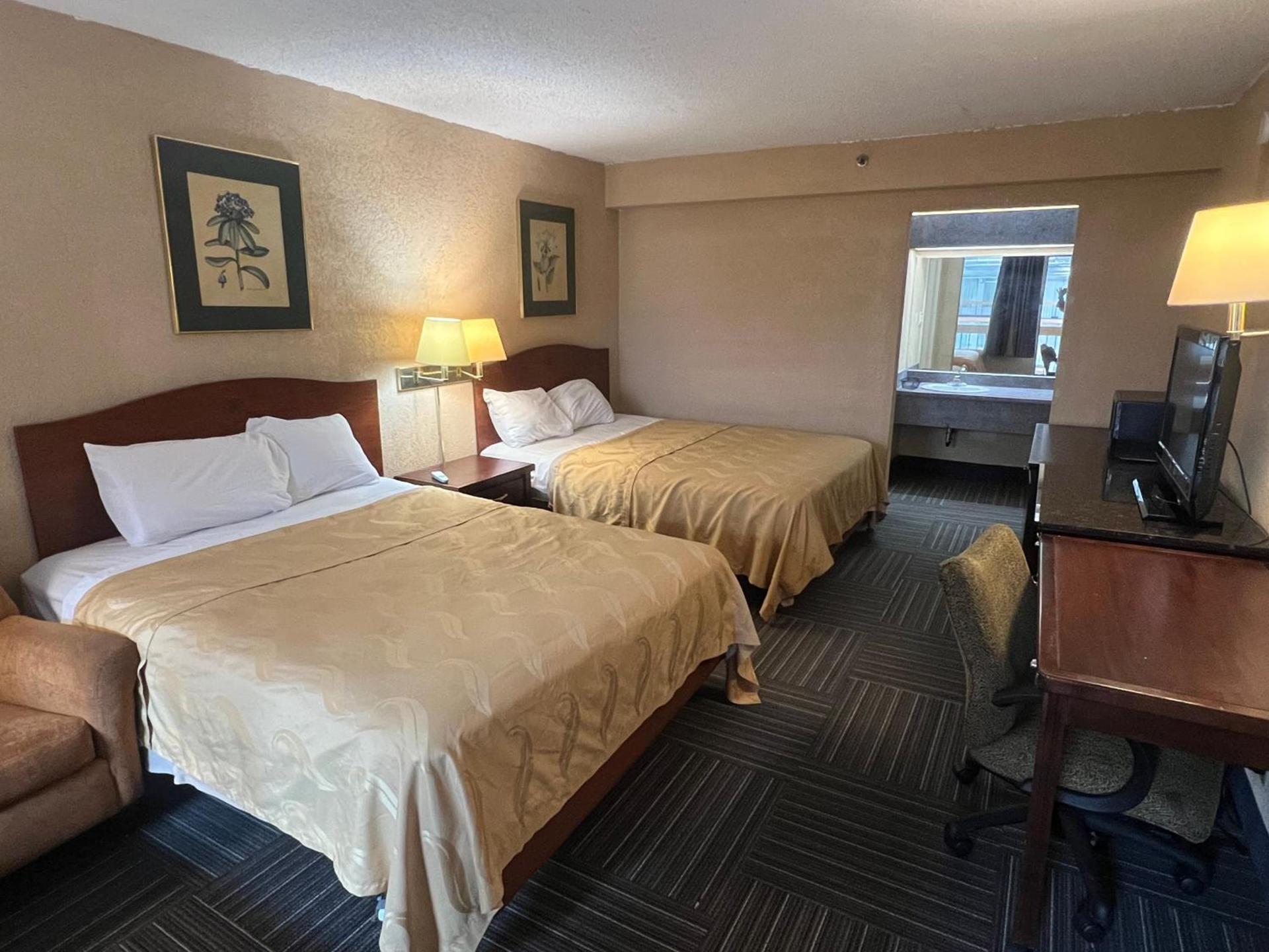 The Lodge Hotel and Banquets photo 19