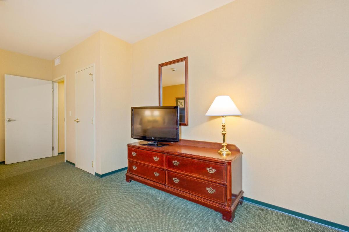 OYO Hotel St Louis Downtown City Center MO photo 19
