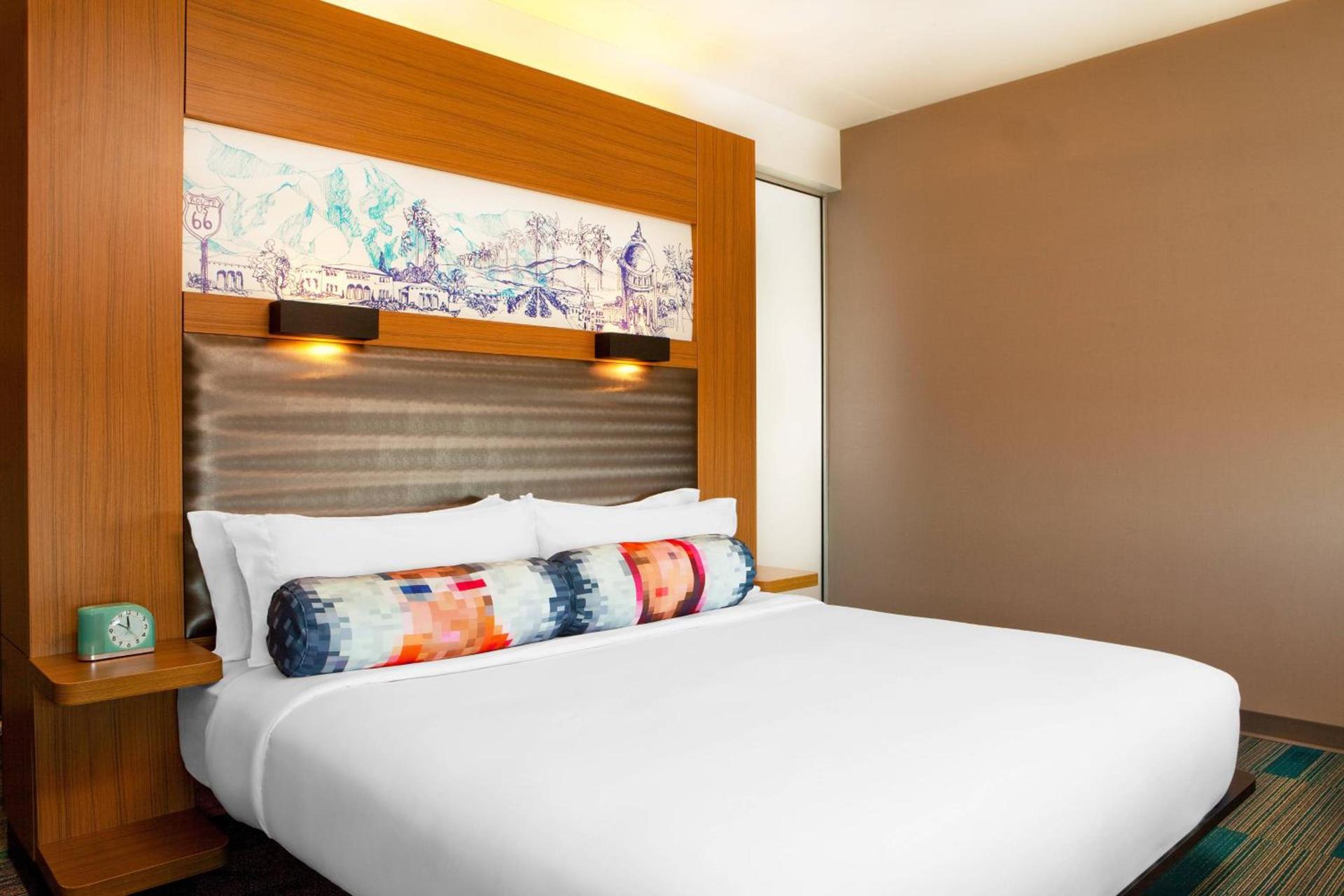 Aloft by Marriott Ontario-Rancho Cucamonga photo 9