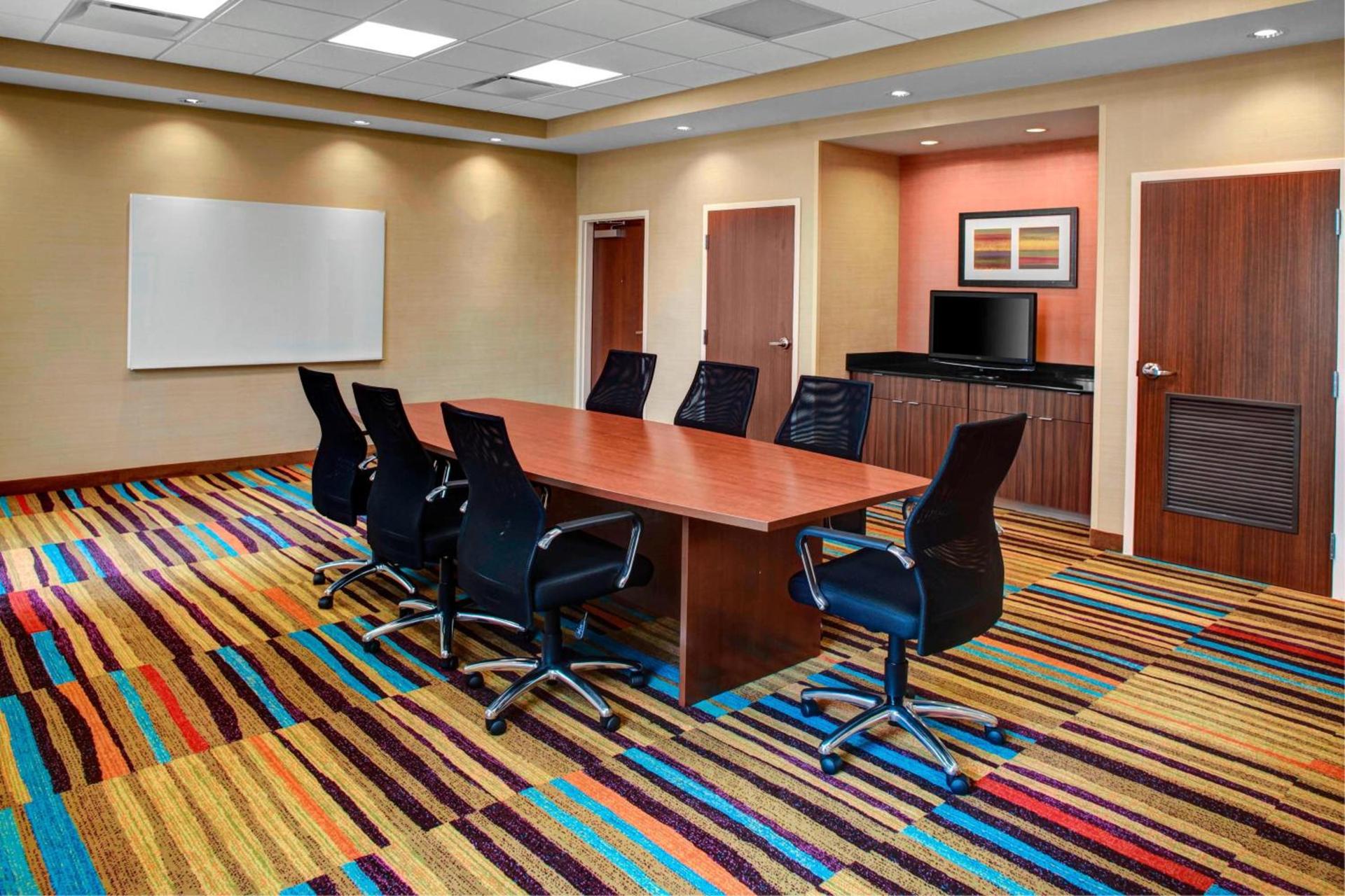 Fairfield Inn & Suites by Marriott Douglas photo 18
