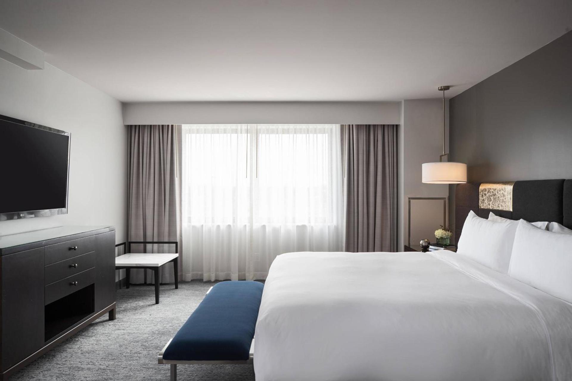 The Baronette Renaissance Detroit-Novi Hotel photo 21