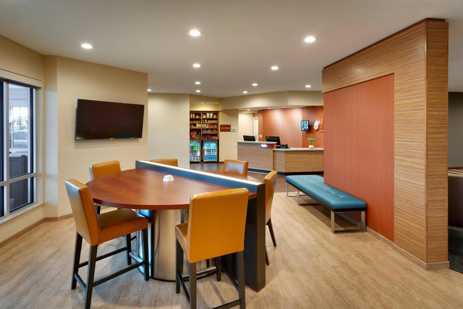 TownePlace Suites by Marriott Clovis photo 6
