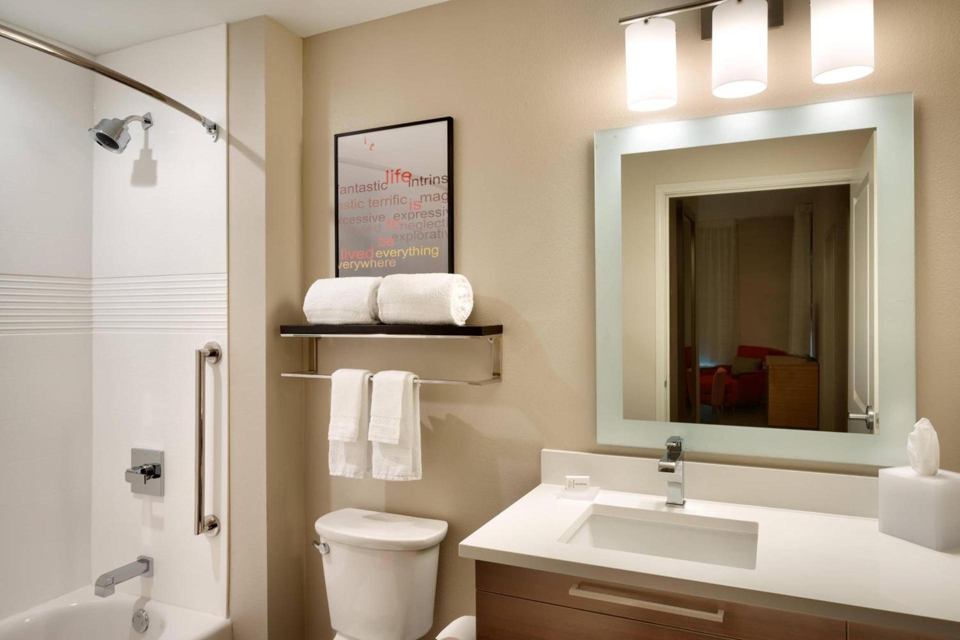 TownePlace Suites by Marriott Clovis photo 17