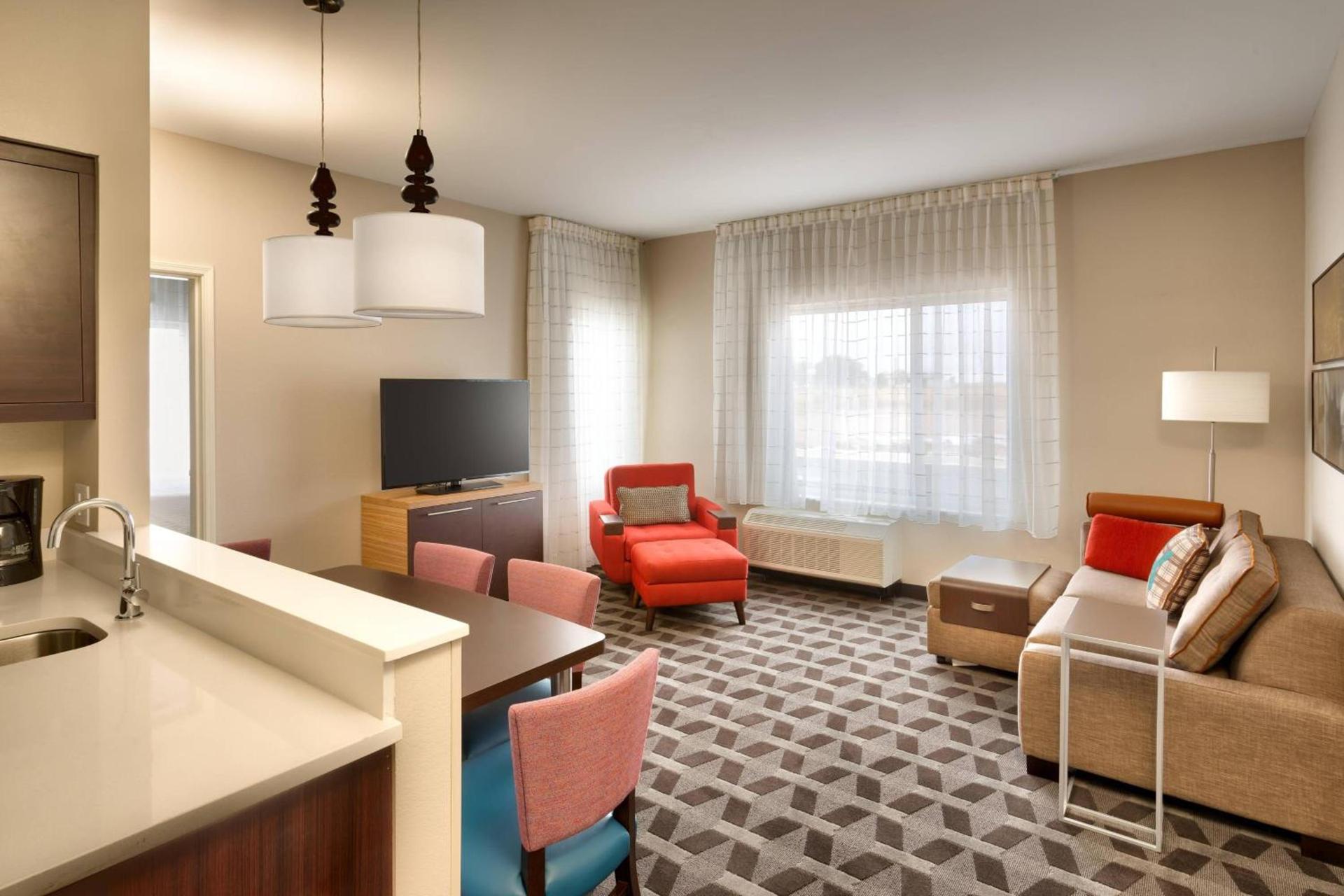 TownePlace Suites by Marriott Clovis photo 2