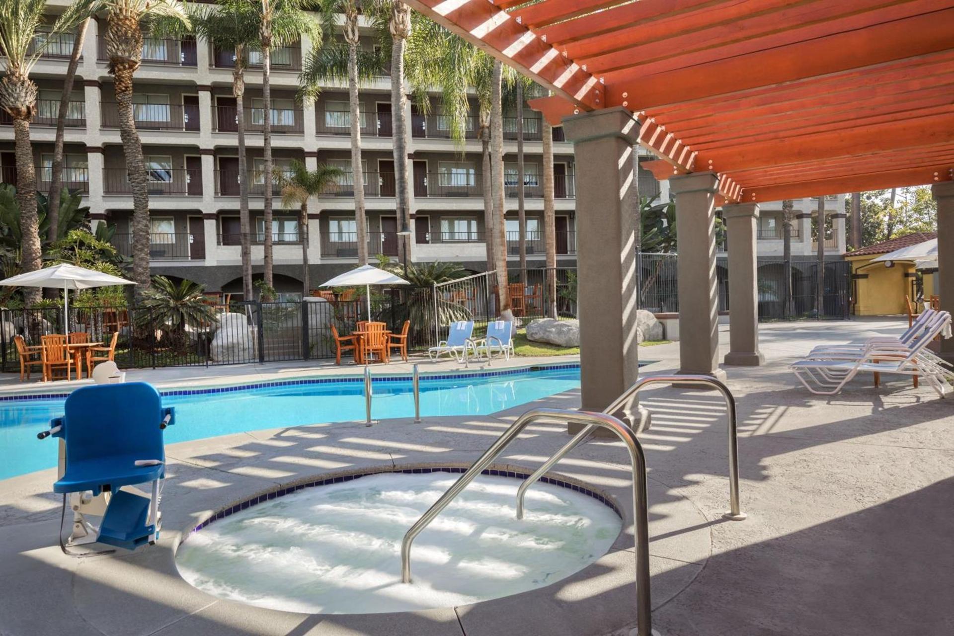 Four Points by Sheraton Anaheim photo 30
