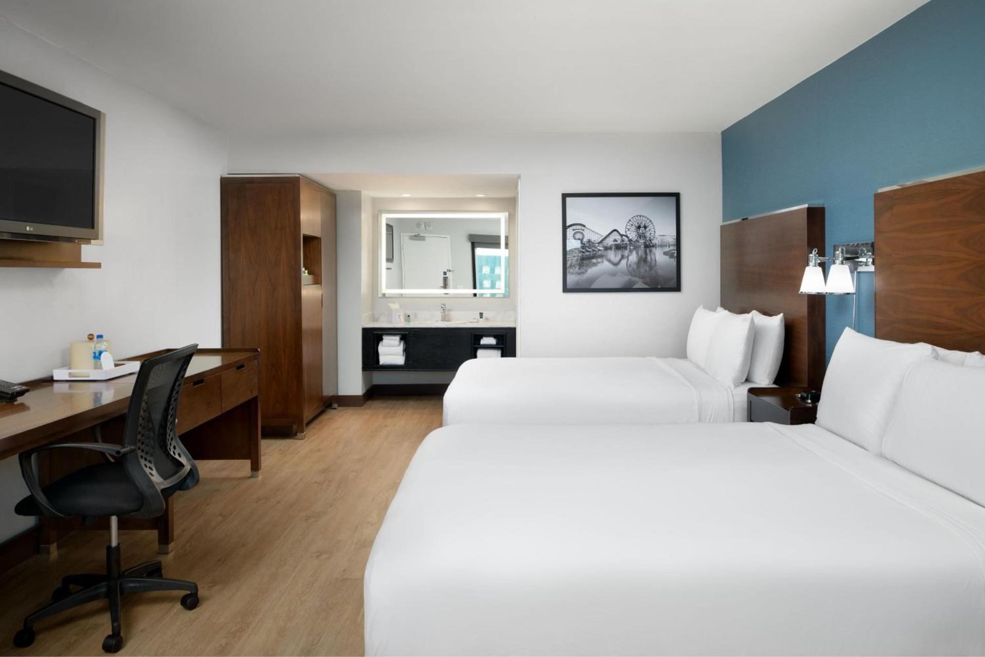 Four Points by Sheraton Anaheim photo 8