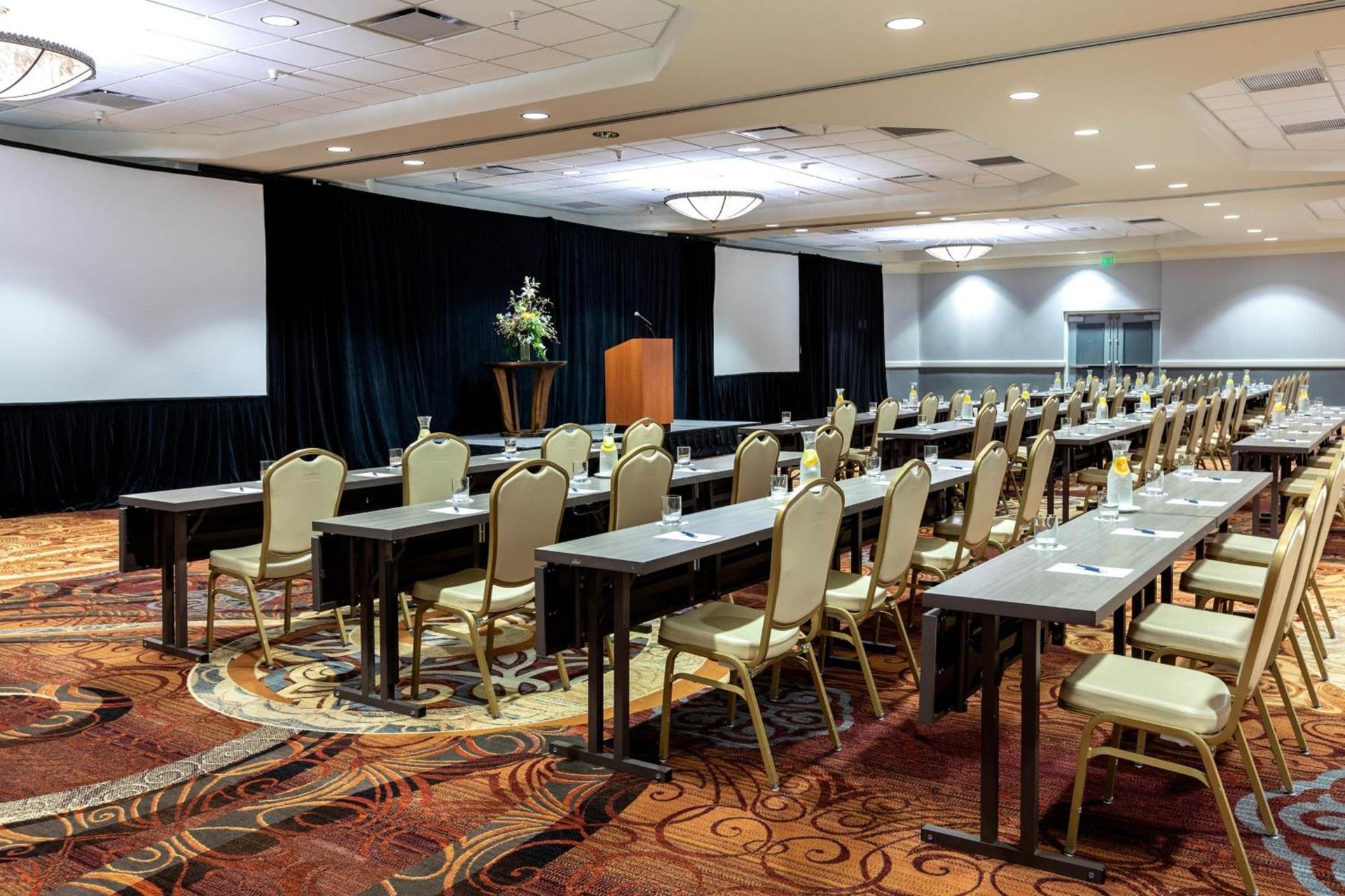 Sheraton Niagara Falls photo 47