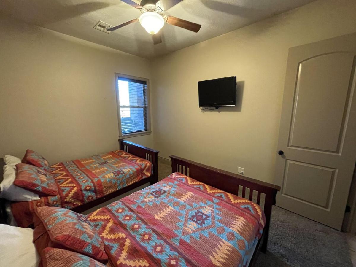 D3 Spacious Sunset Suite Second Floor 2-bedroom photo 28
