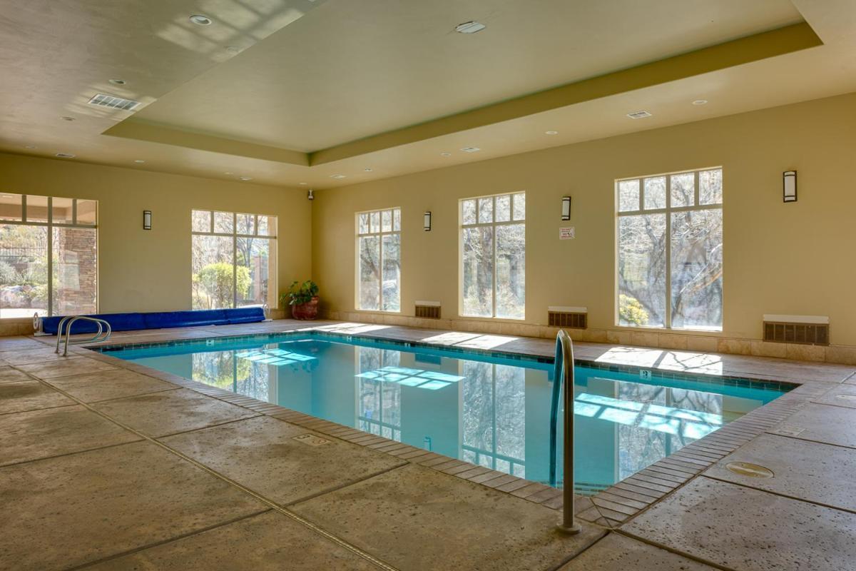 D3 Spacious Sunset Suite Second Floor 2-bedroom photo 8