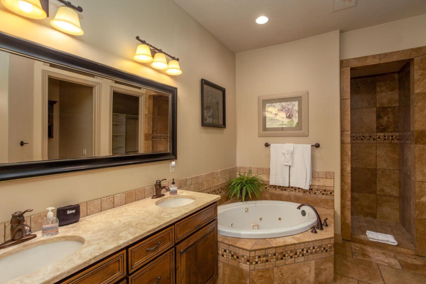 D3 Spacious Sunset Suite Second Floor 2-bedroom photo 22