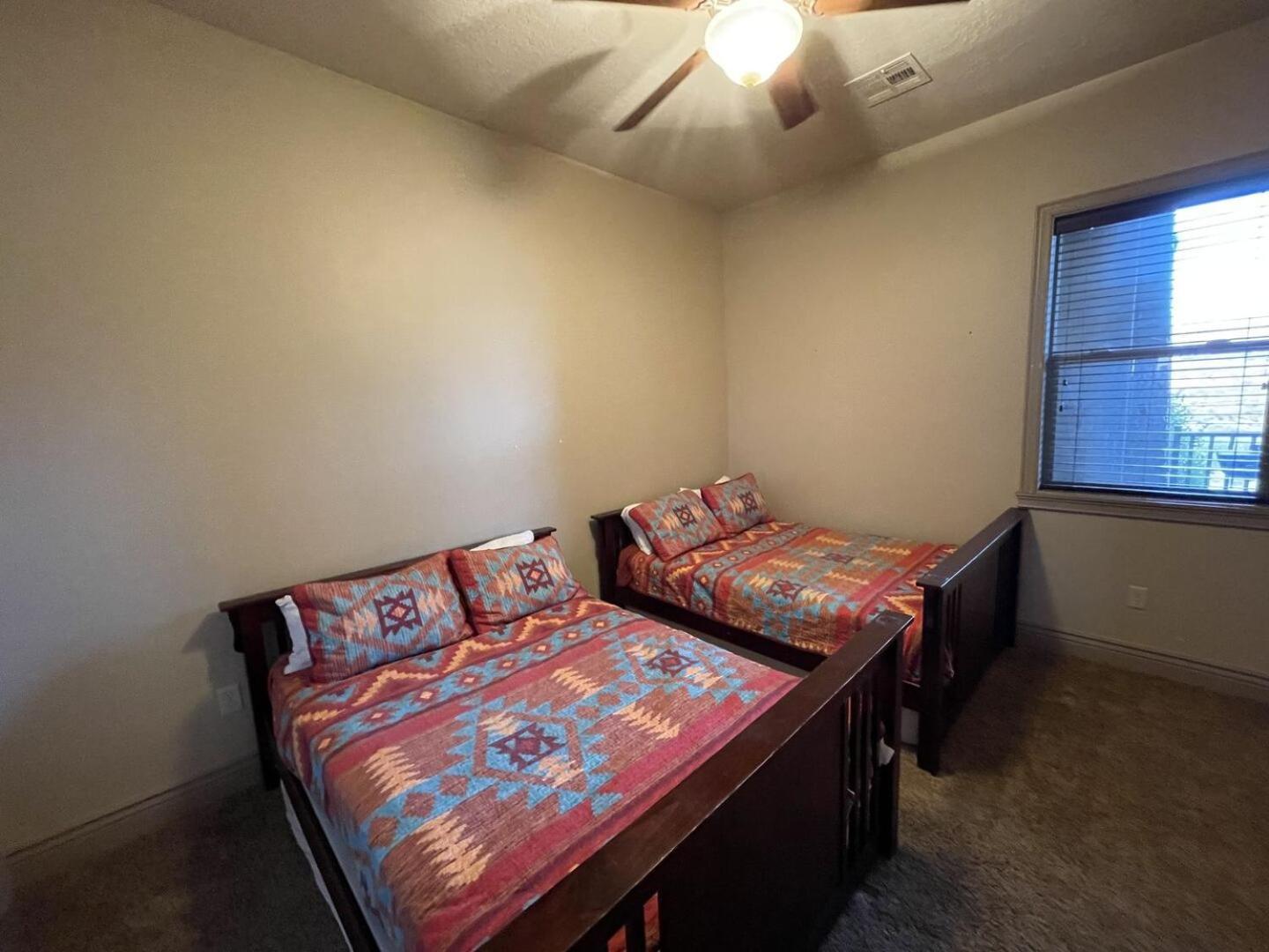 D3 Spacious Sunset Suite Second Floor 2-bedroom photo 23