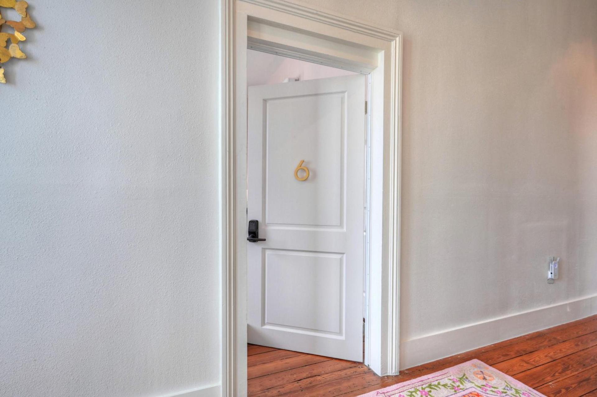 Sugars Inn Room 6 Family Friendly Boutique Stay Downtown photo 9