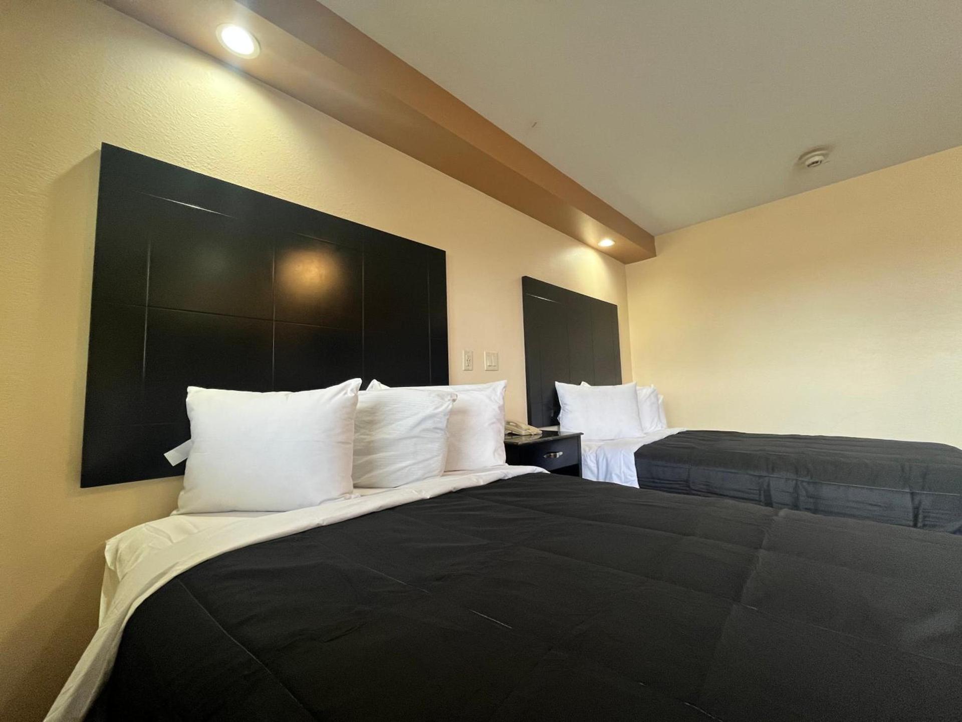 Circle Motor Lodge photo 51