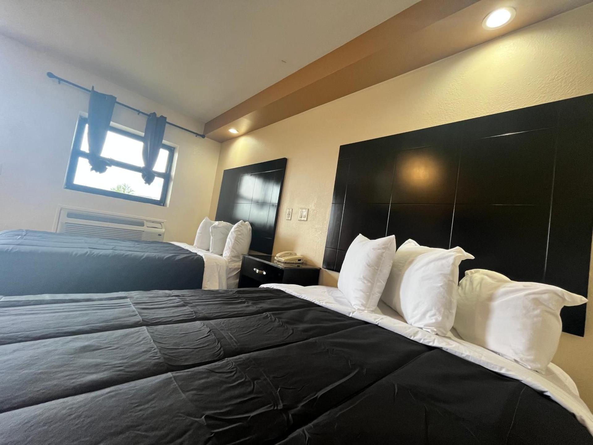 Circle Motor Lodge photo 50