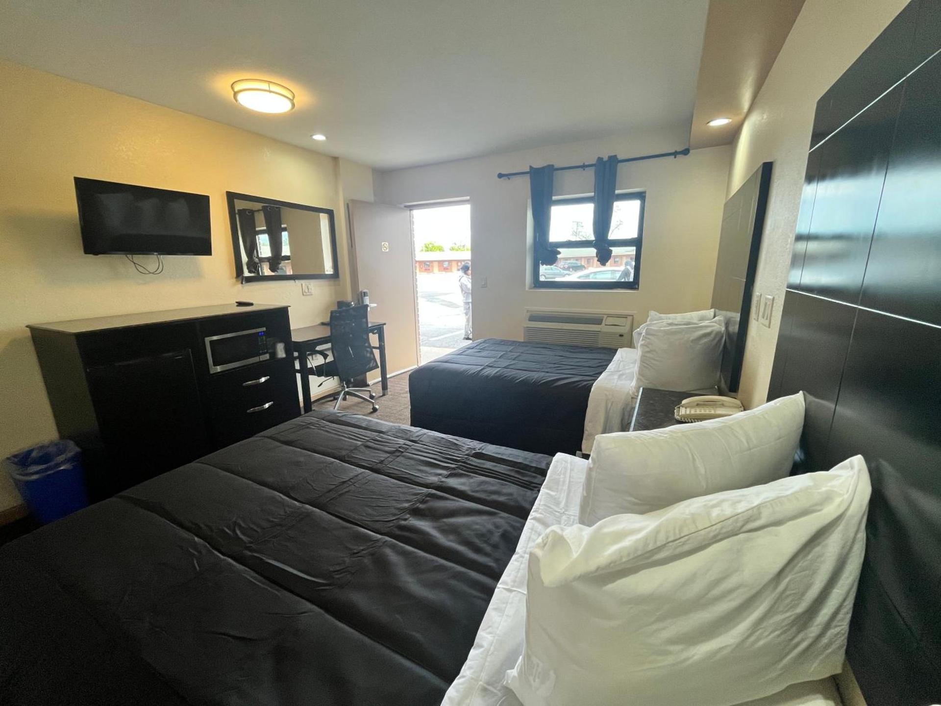 Circle Motor Lodge photo 52
