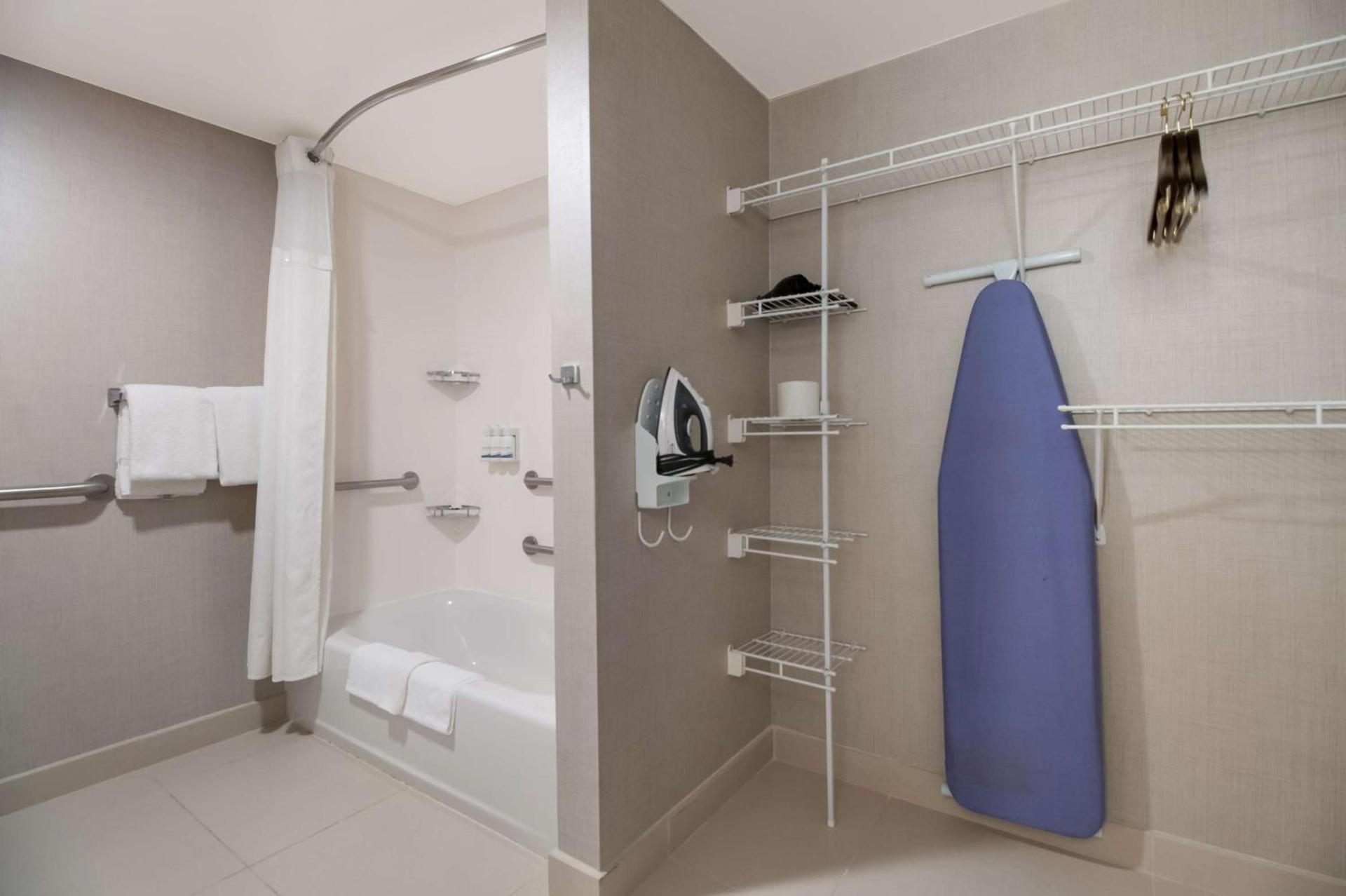 Sonesta ES Suites Dallas Richardson photo 25