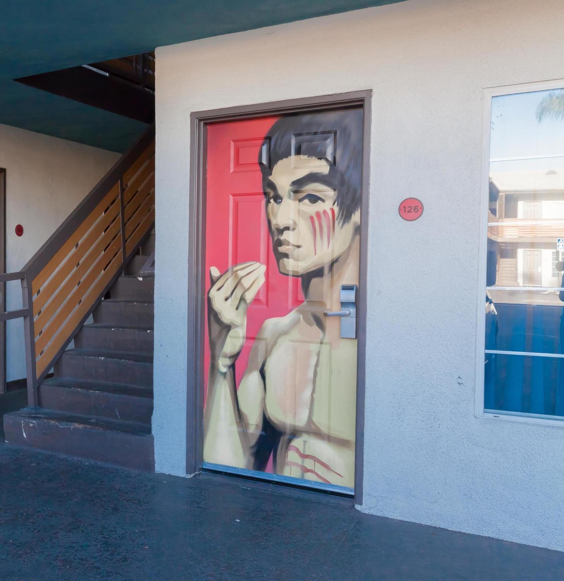 The Dixie Hollywood photo 11