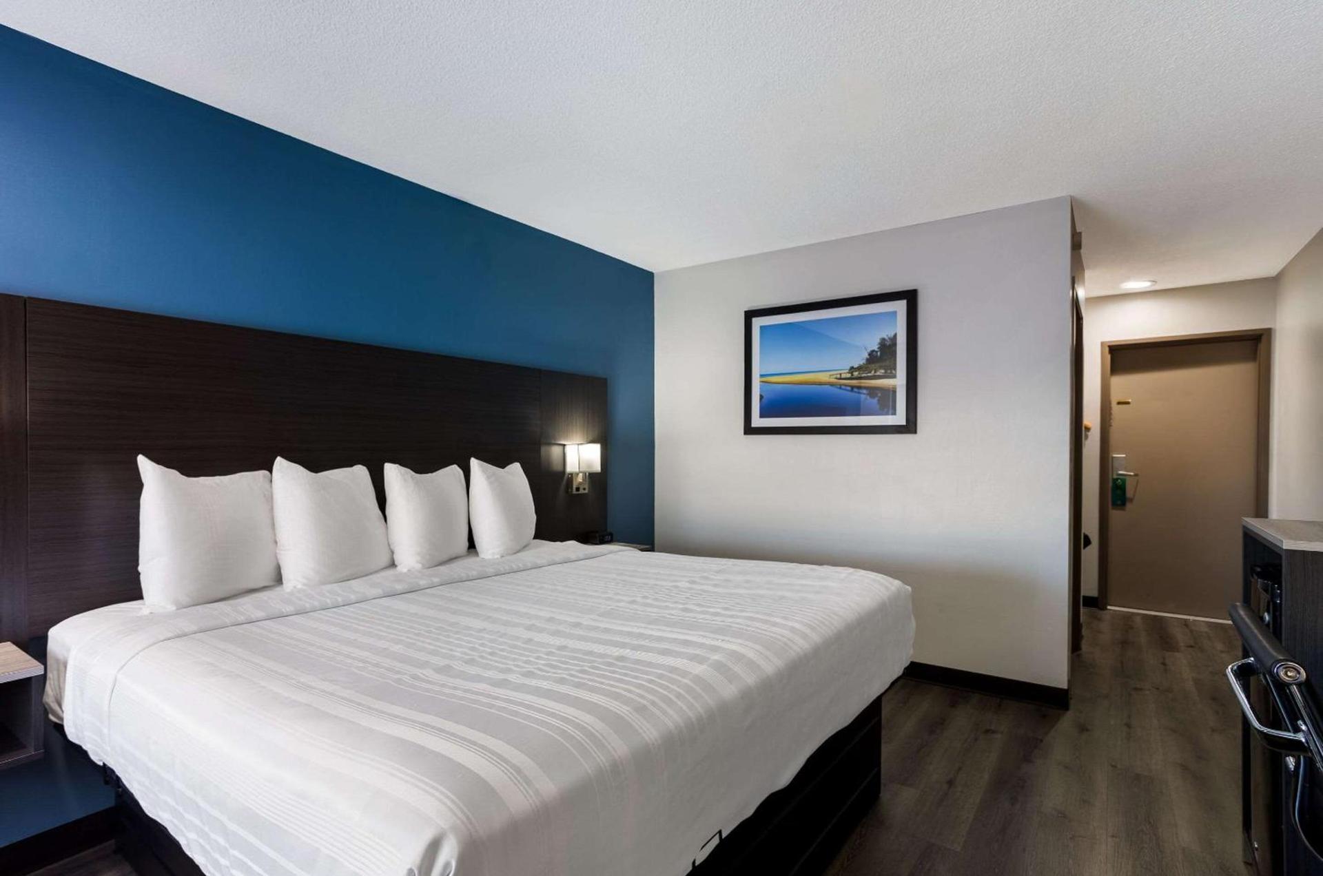 Quality Inn South Bend near Notre Dame photo 16