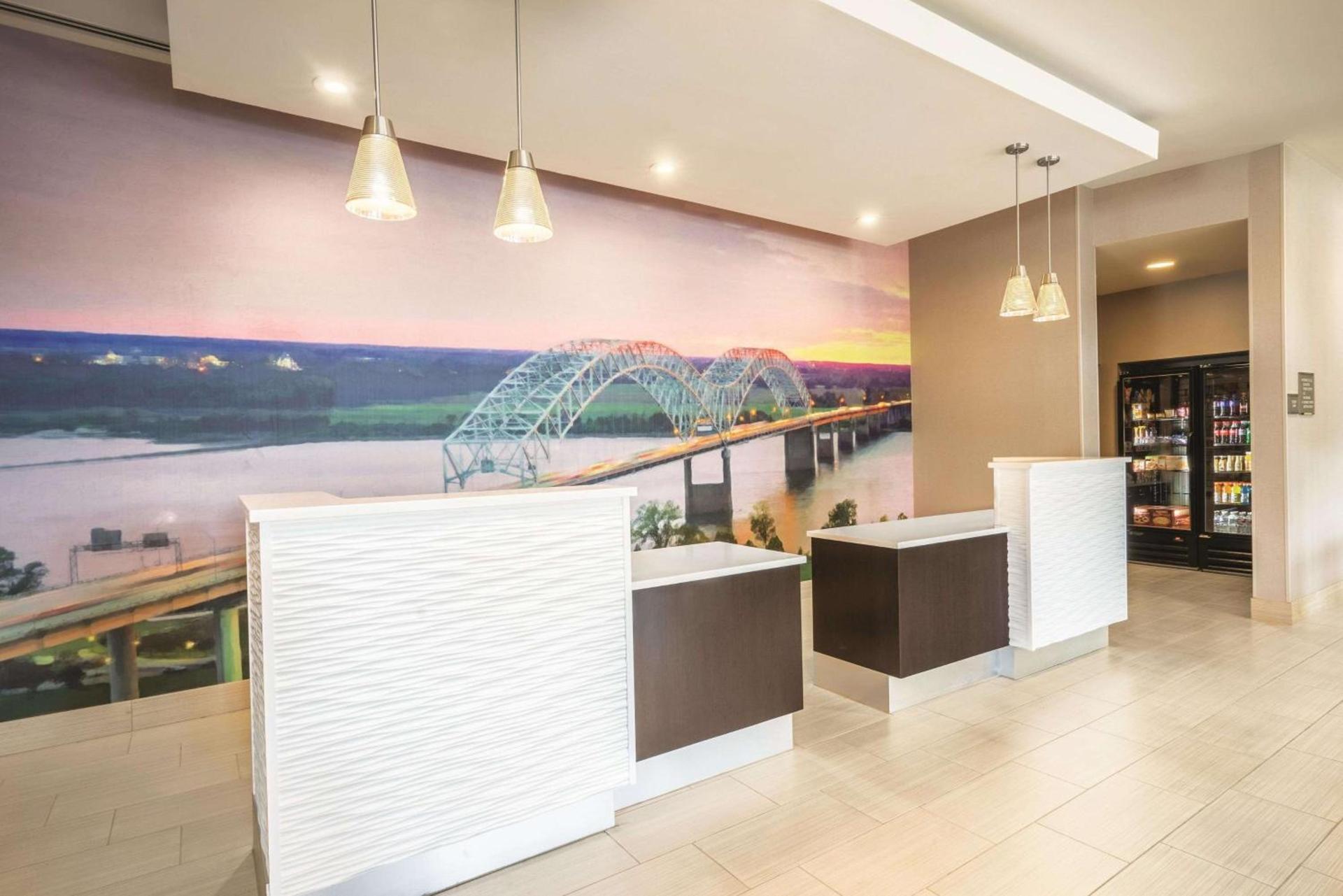La Quinta by Wyndham Memphis Downtown photo 5